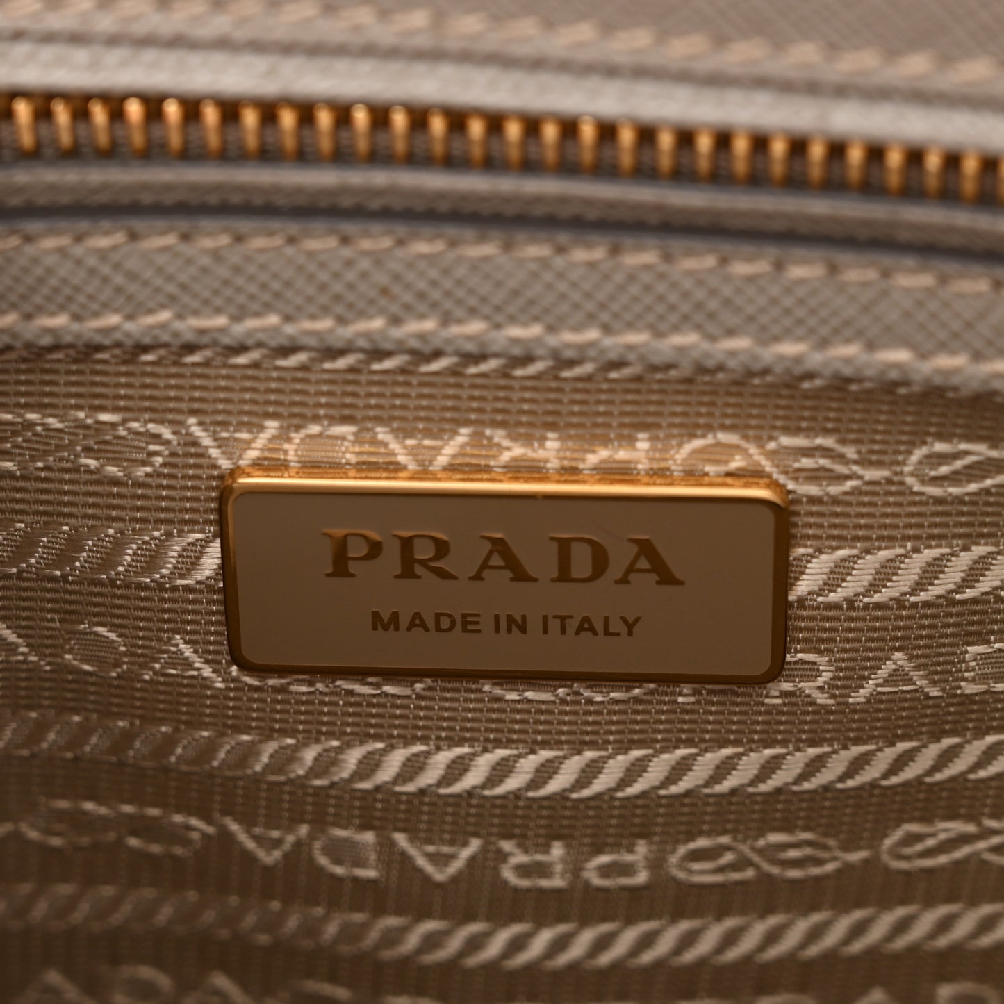 Saffiano Lux Small Galleria Double Zip Tote Pomice