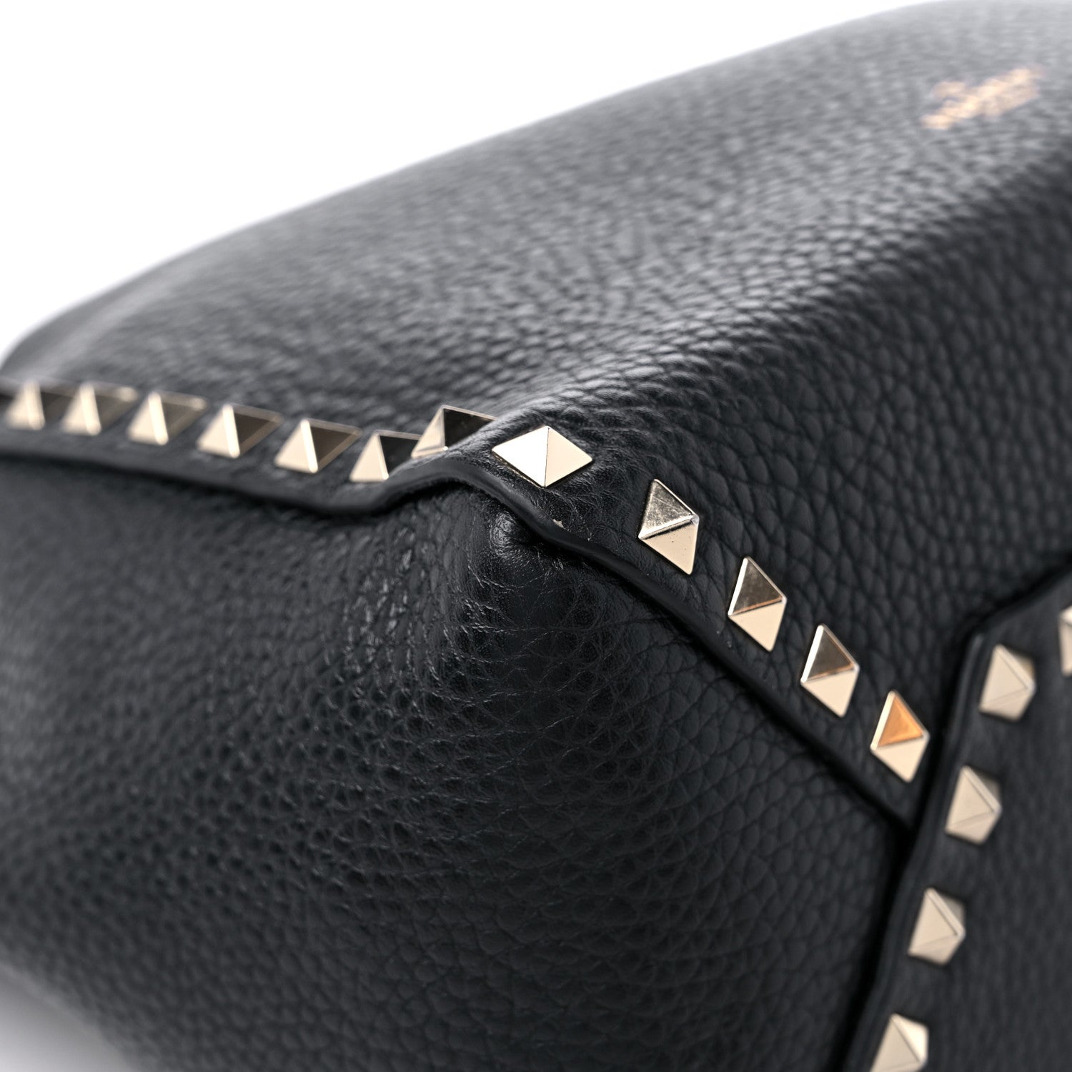 Valentino Garavani Grained Calfskin Small Rockstud Bucket Bag Black 9 of 11