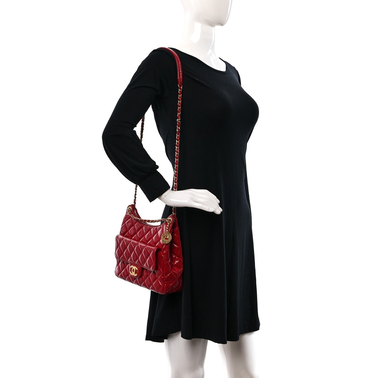 Chanel Shiny Crumpled Calfskin Quilted Wavy CC Hobo Red 2 of 11