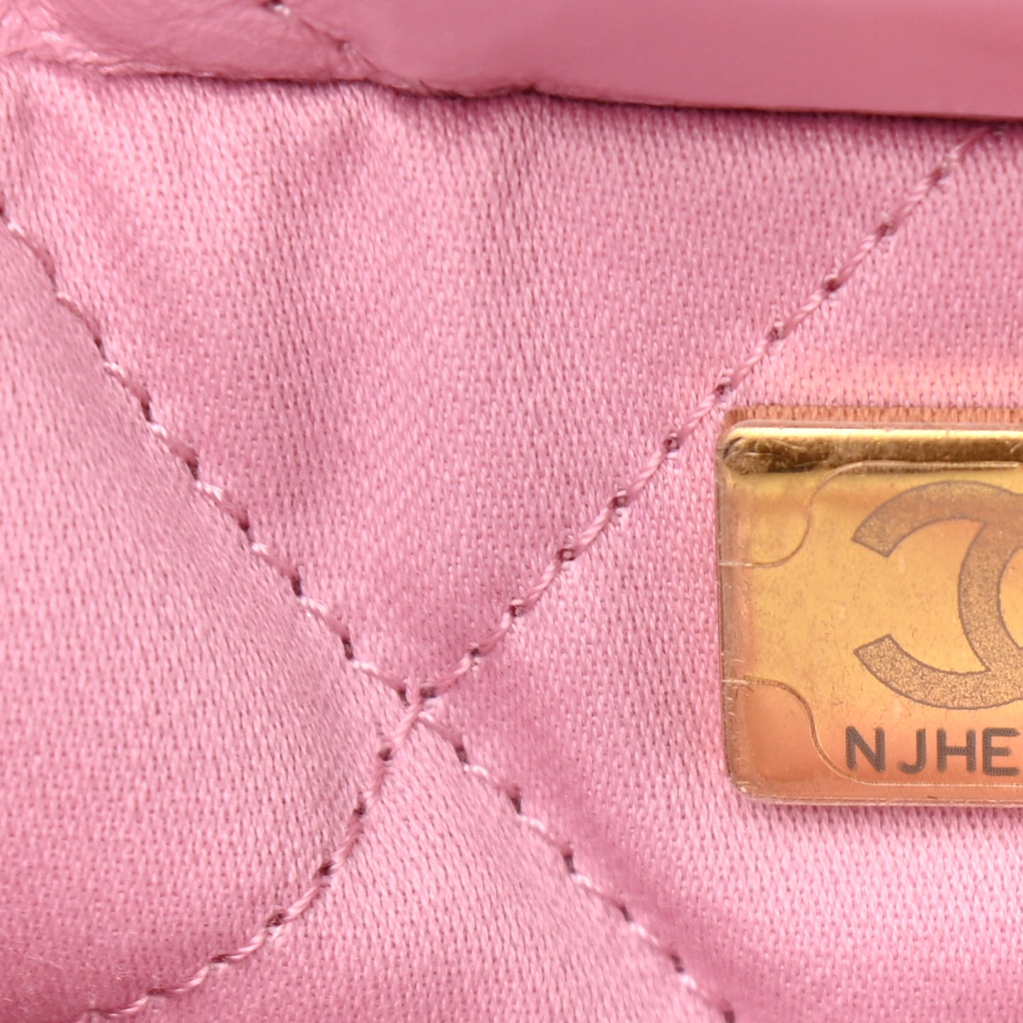 Shiny Calfskin Quilted Small Chanel 22 Pink