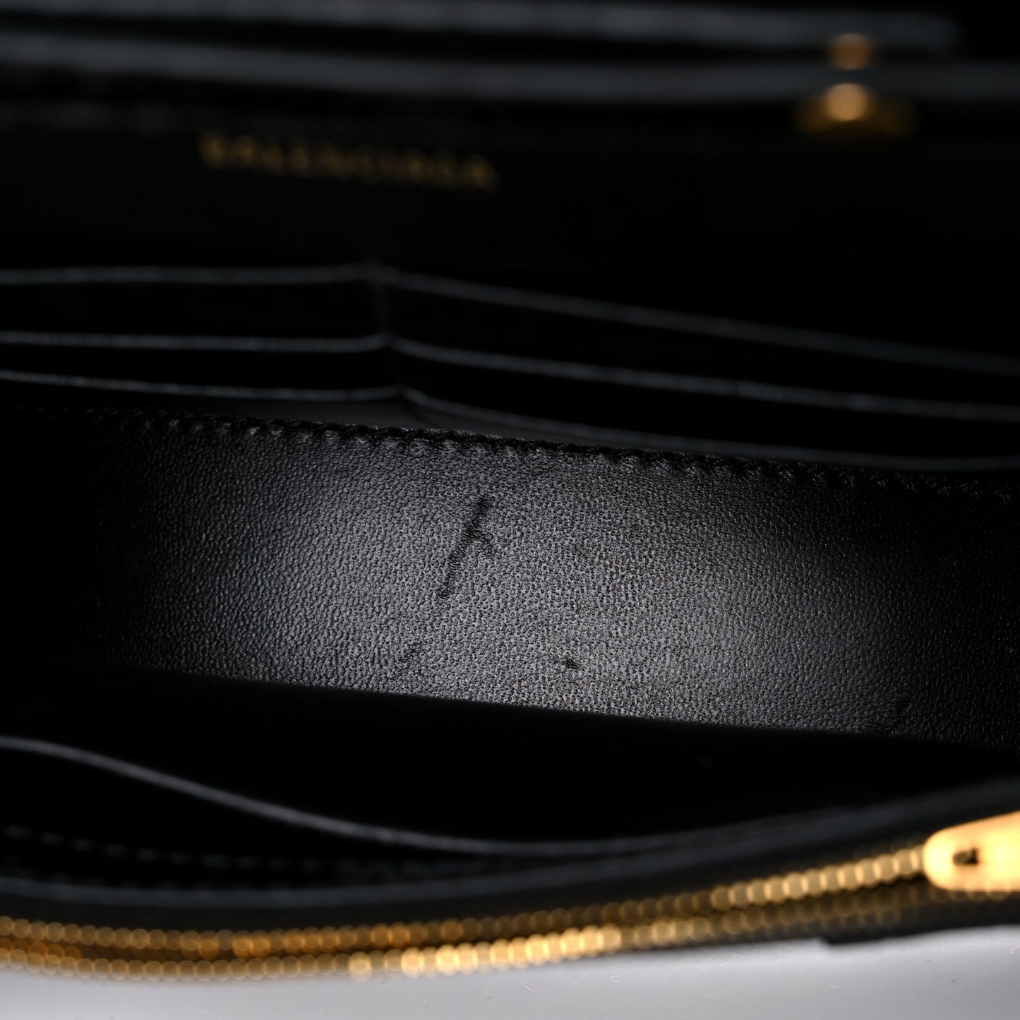 Shiny Calfskin Crocodile Embossed Hourglass Chain Bag Black