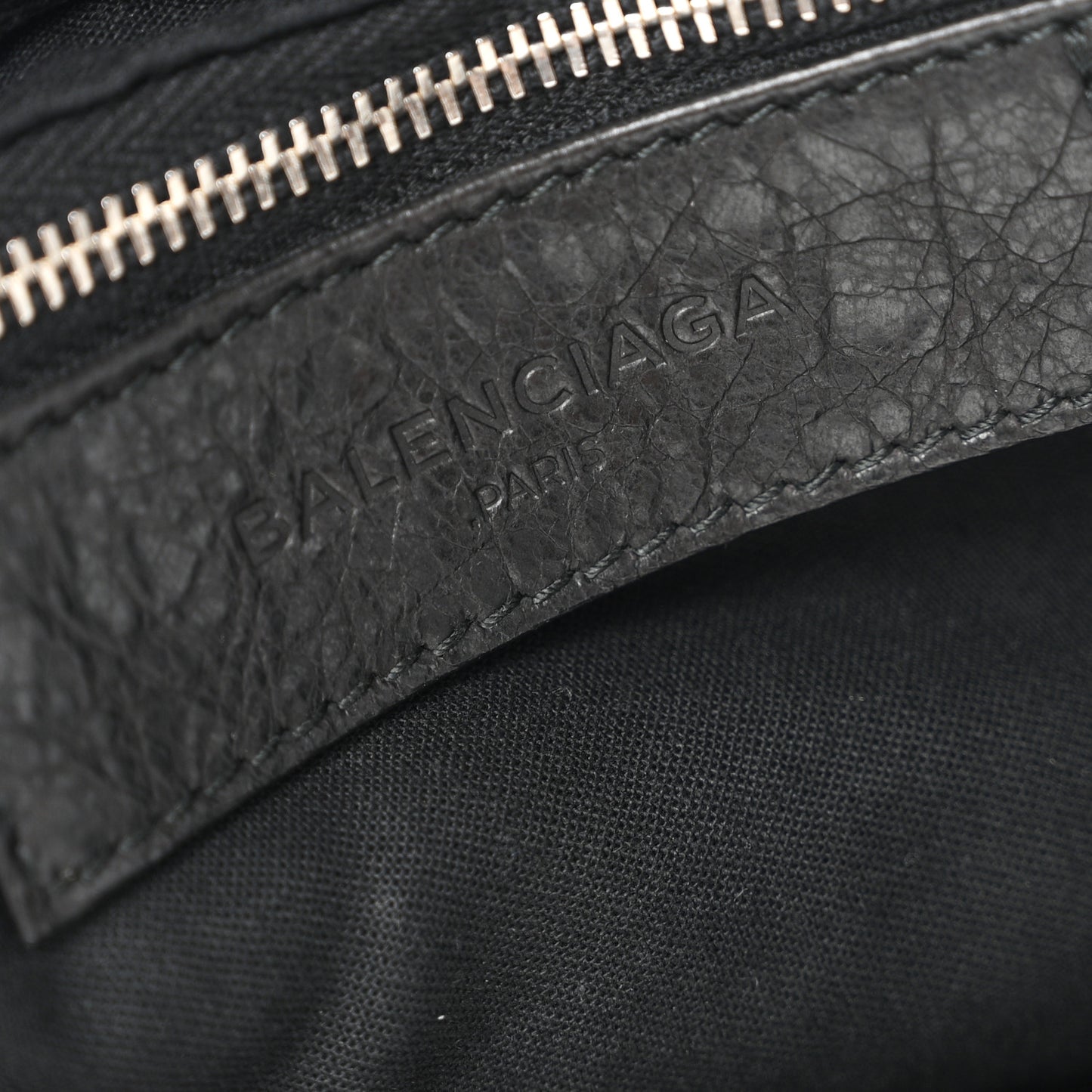Agneau Giant 12 Silver Hardware City Black