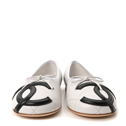 Chanel Lambskin Quilted CC Cambon Ballet Flats 35 White Black 3 of 10