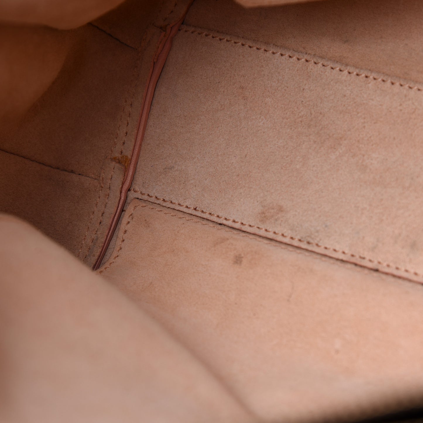 Calfskin Small Sac De Jour Light Blush