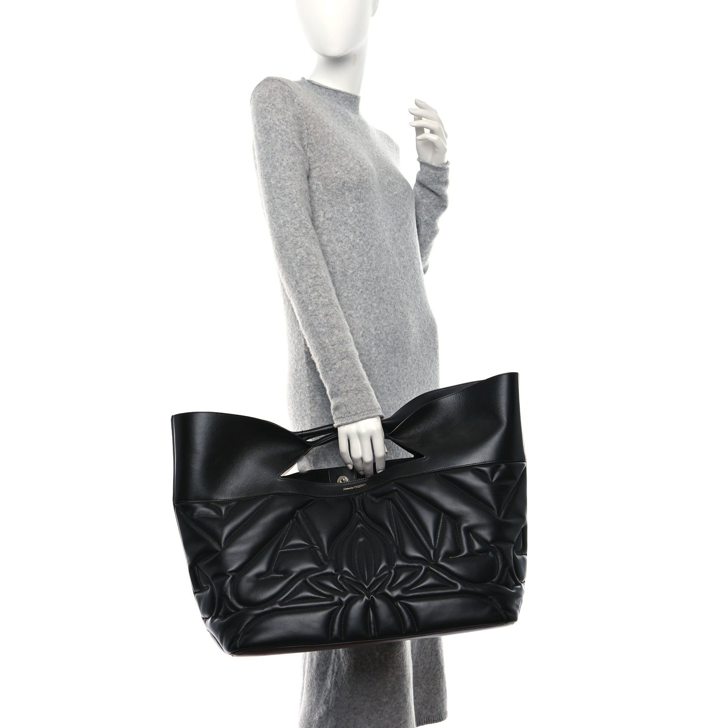 Alexander McQueen Calfskin Quilted Large The Bow Bag Black 2 of 9