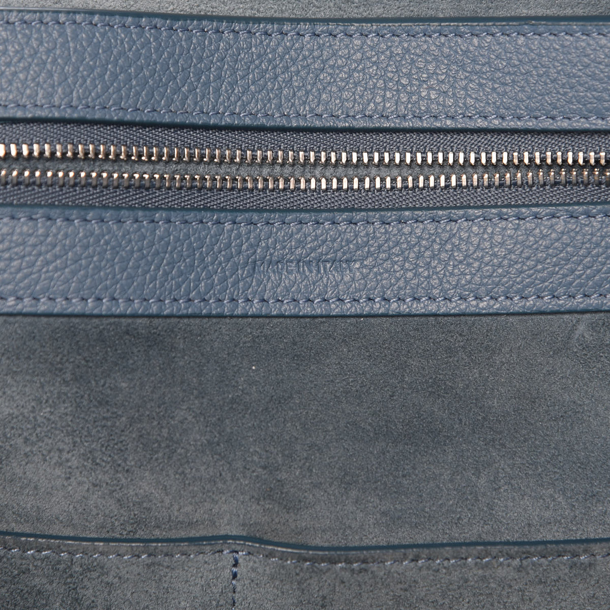 Soft Grained Calfskin Medium Belt Cabas Phantom Blue