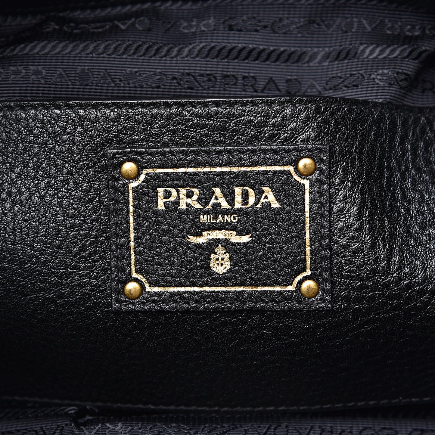 Vitello Daino Tote Black