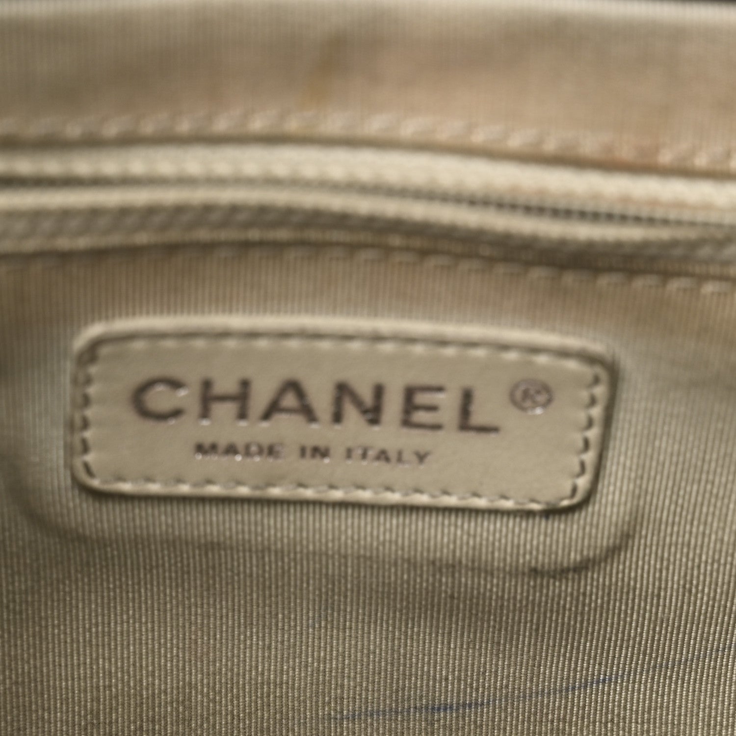 Chanel Washed Lambskin Quilted Medium Chain Around Messenger Black 13 of 13