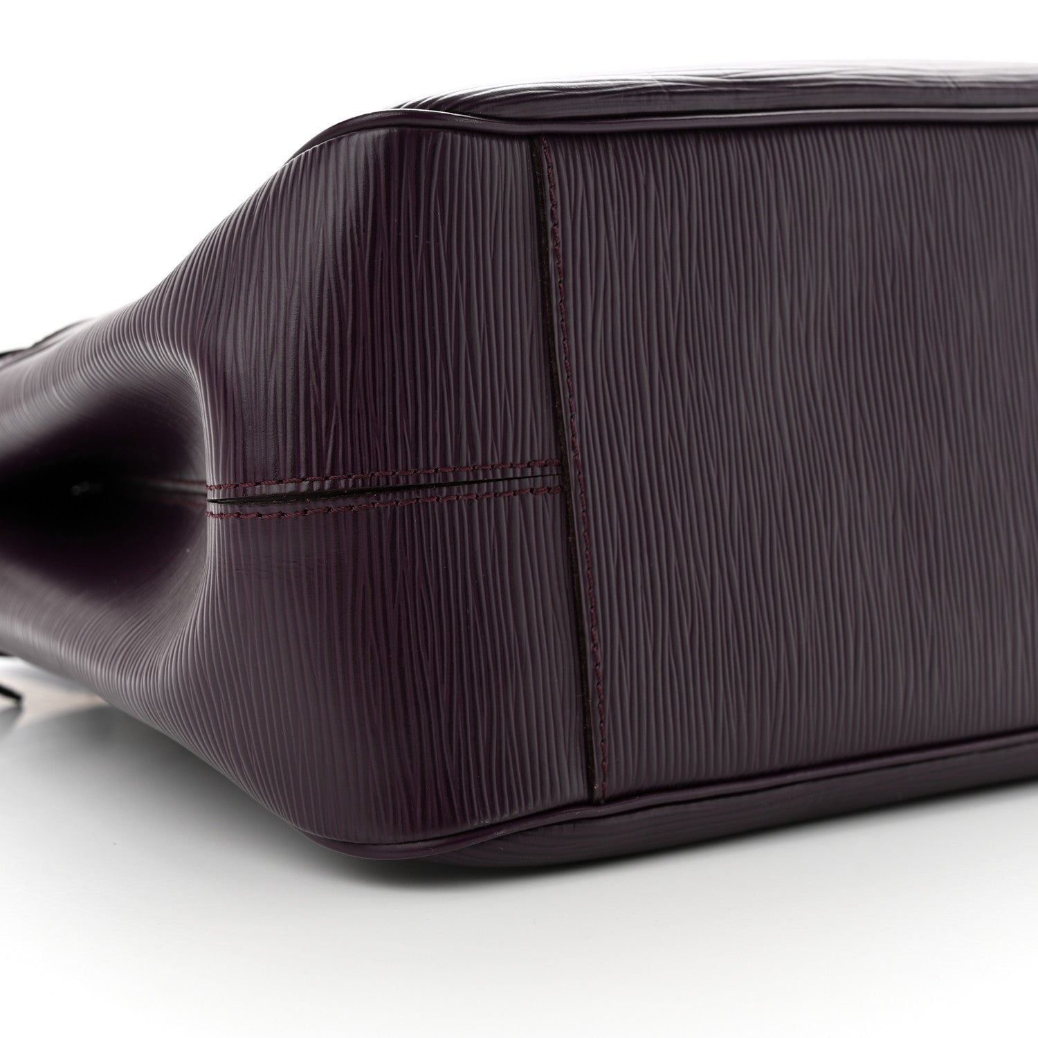 Louis Vuitton LOUIS VUITTON Epi Passy GM Cassis 8 of 9