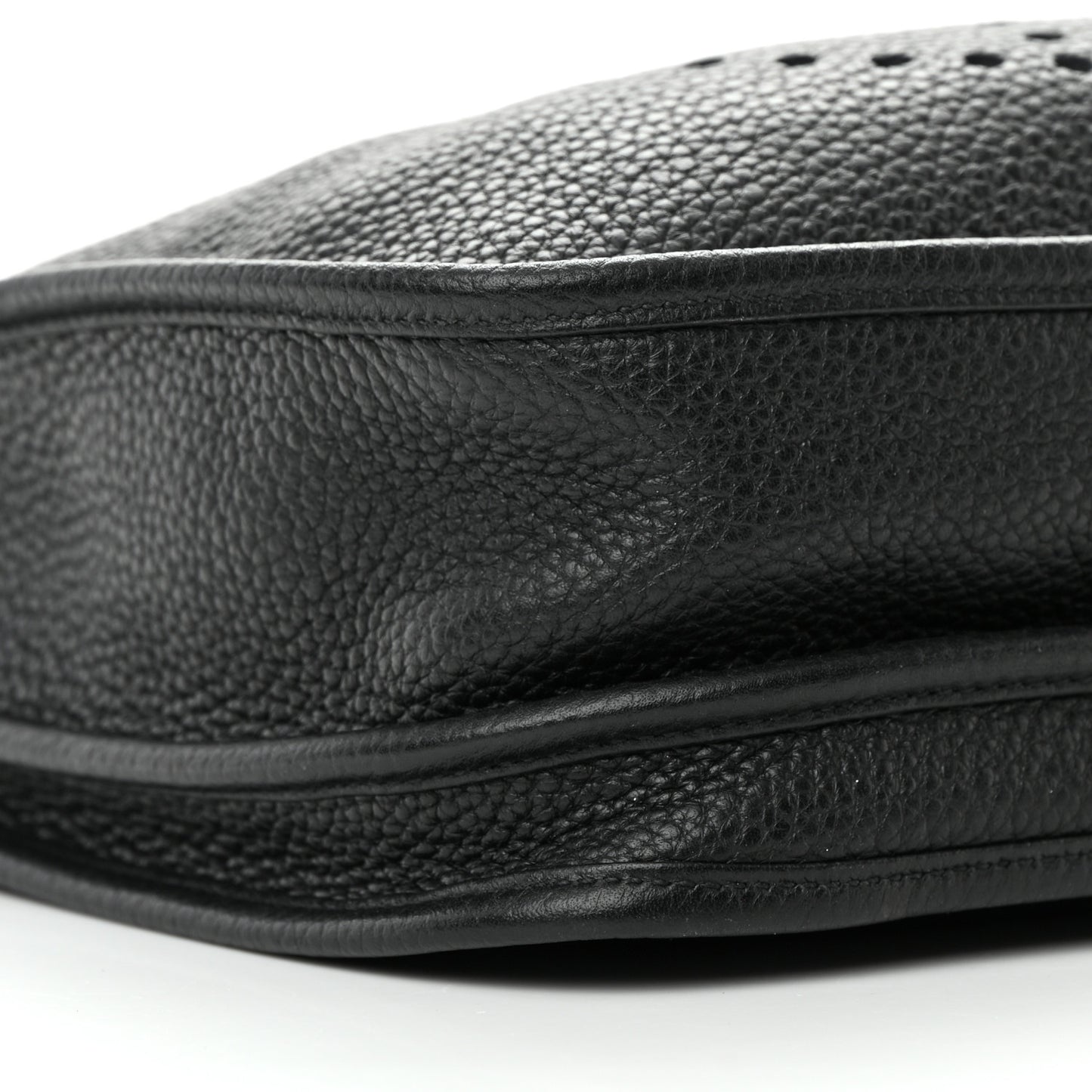 Taurillon Clemence Evelyne III PM Black