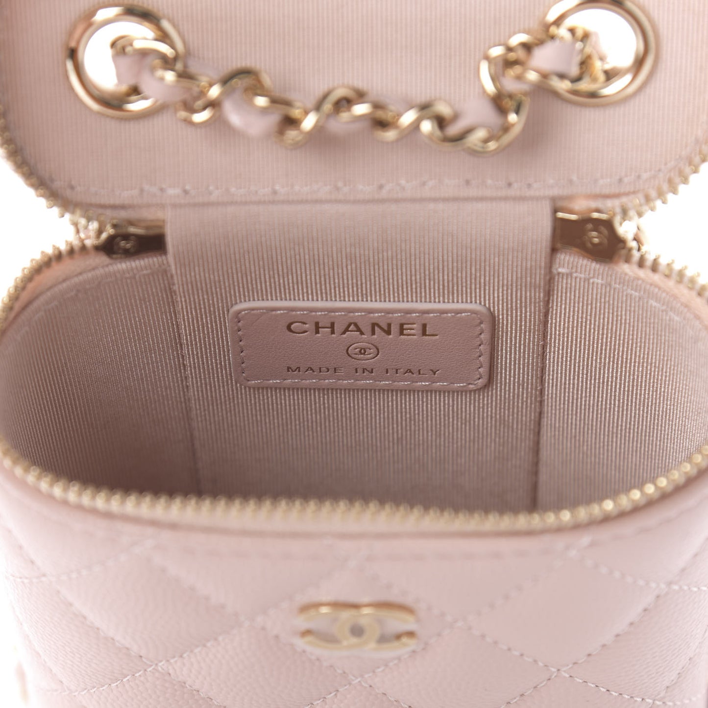 Caviar Quilted Small Vertical Coco Beauty Vanity Case With Chain Light Pink