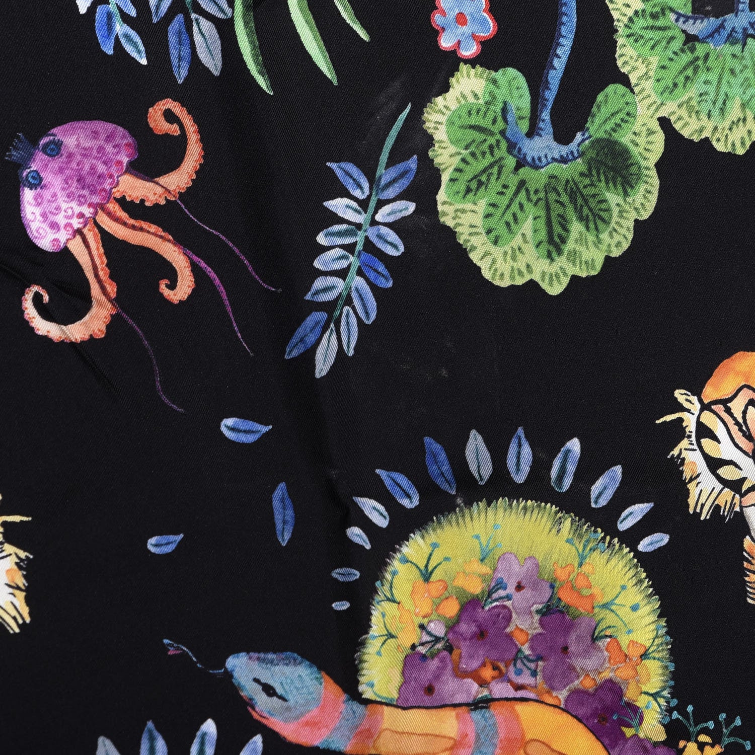 Gucci Silk Tiger Kingsnake Print Square Scarf Multicolor 5 of 5