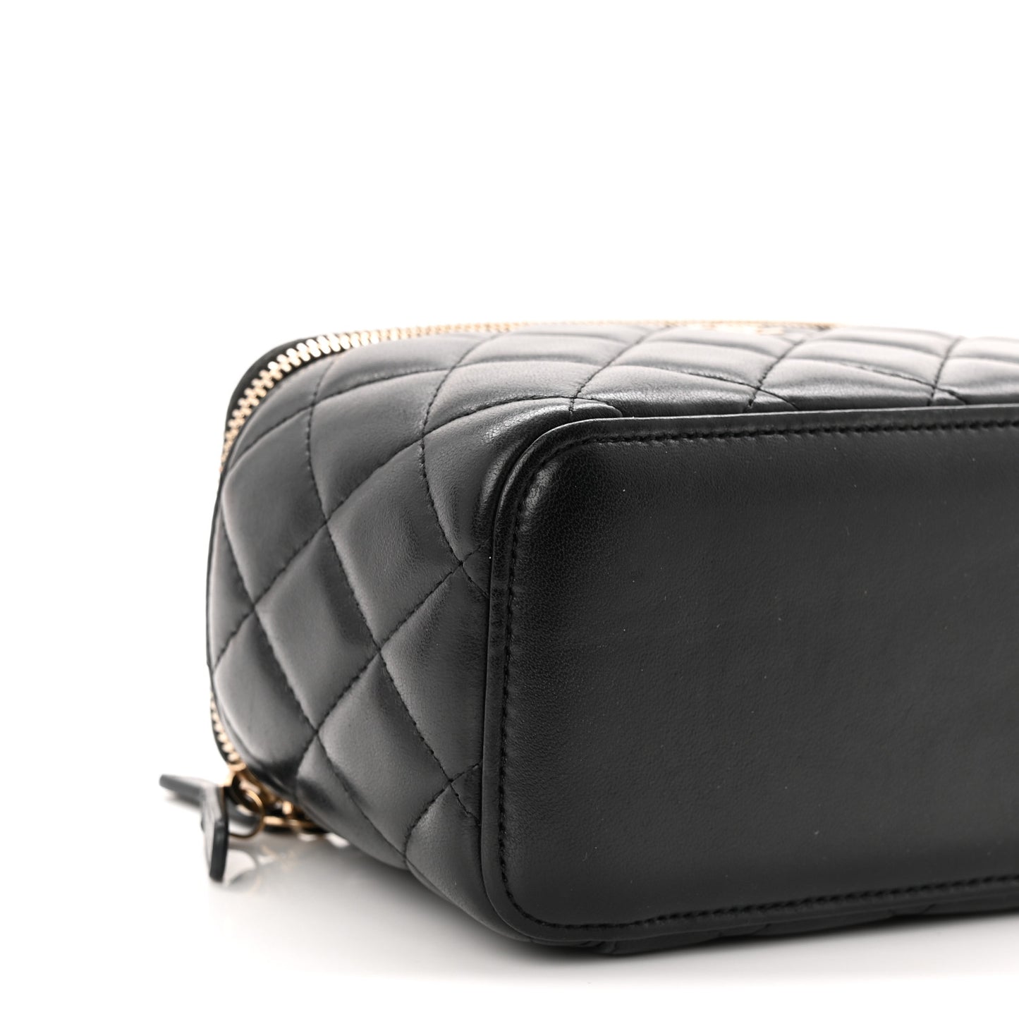 Lambskin Quilted Small Vanity Case With Chain Black