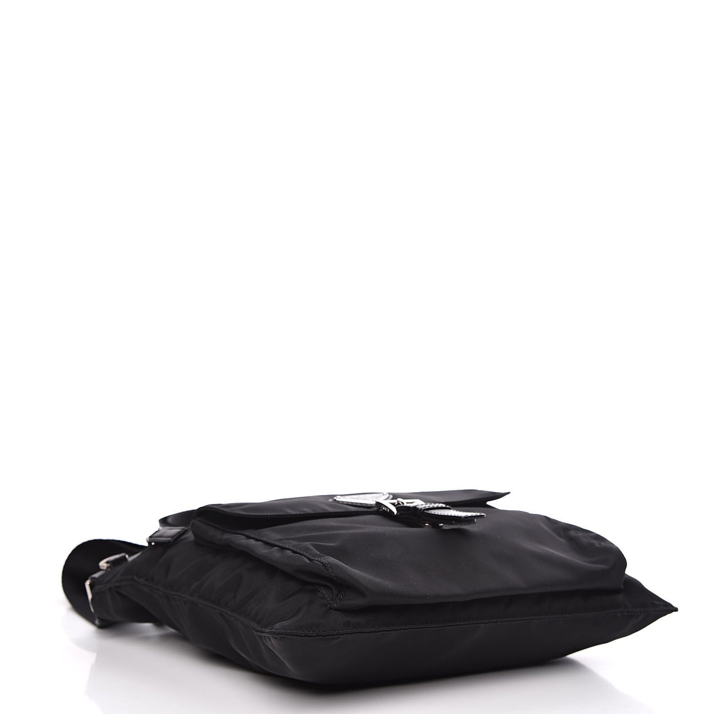 Nylon Vela Messenger Black