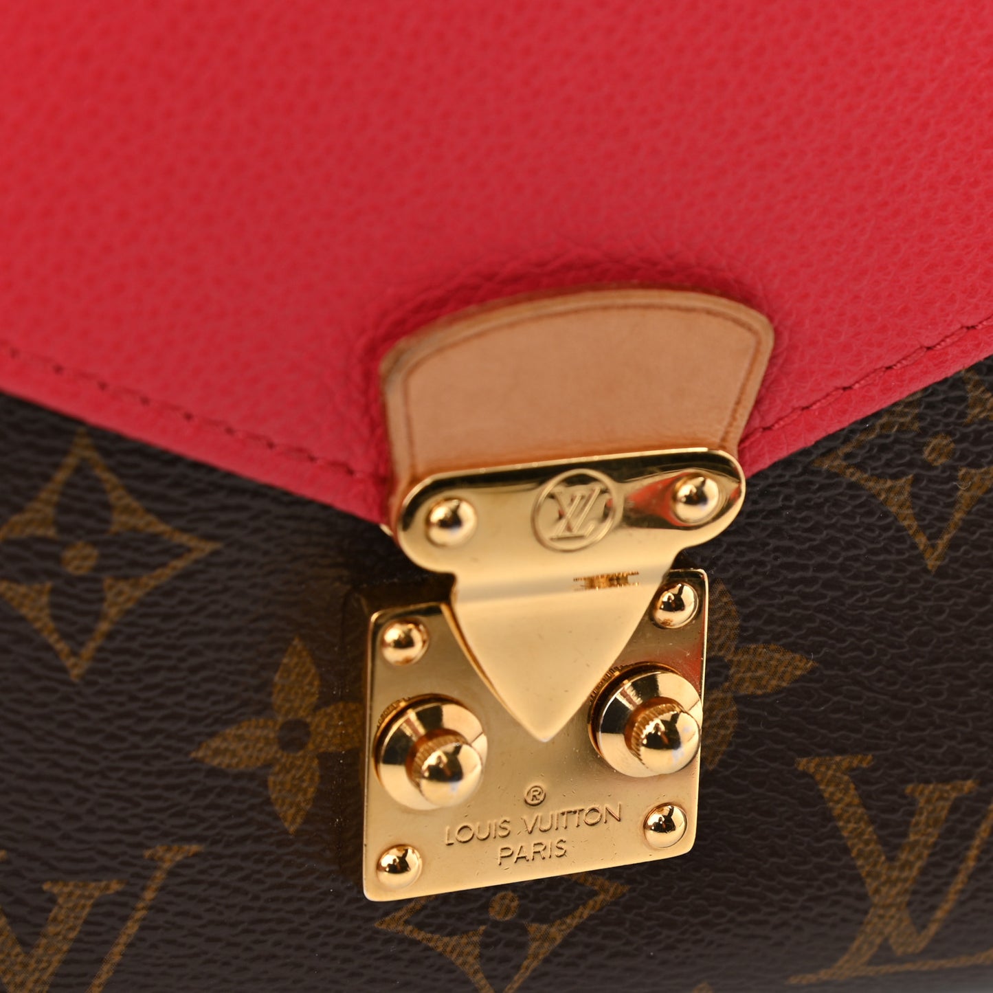 Monogram Pallas Chain Poppy