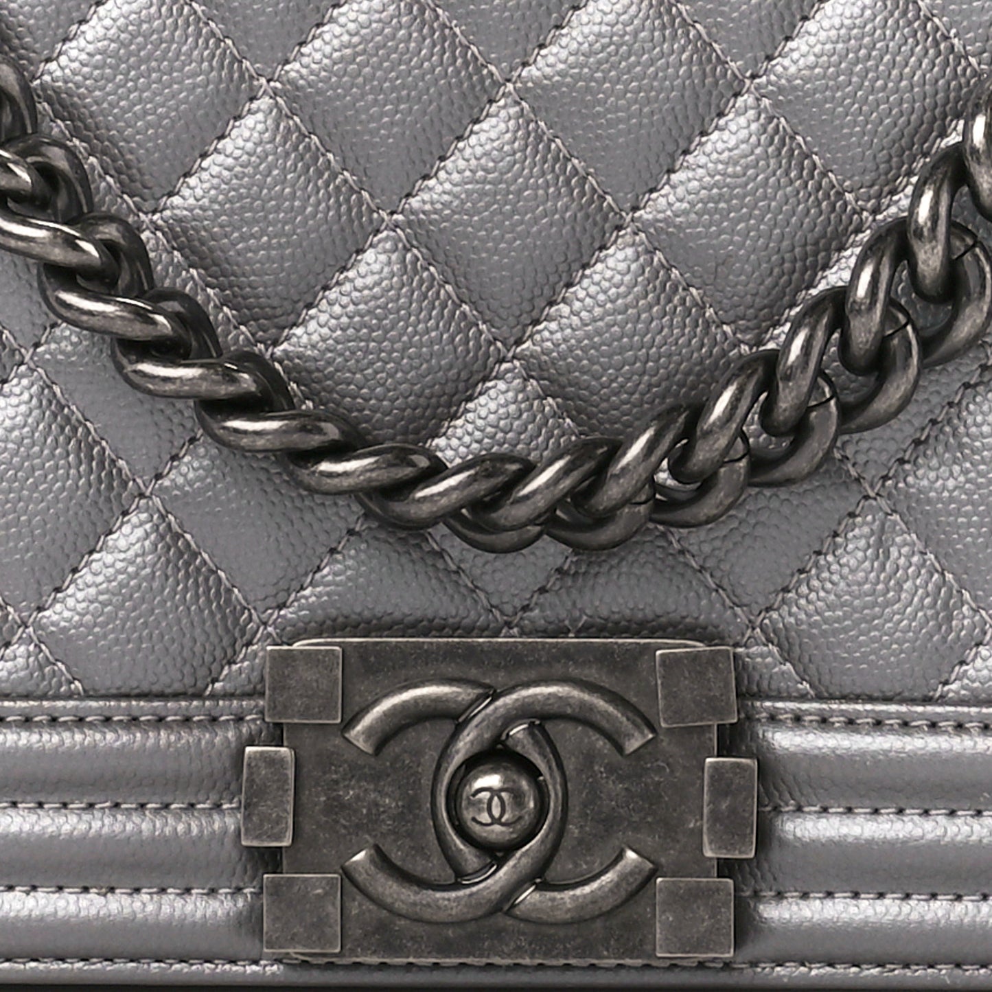 Metallic Caviar Quilted Medium Boy Flap Silver