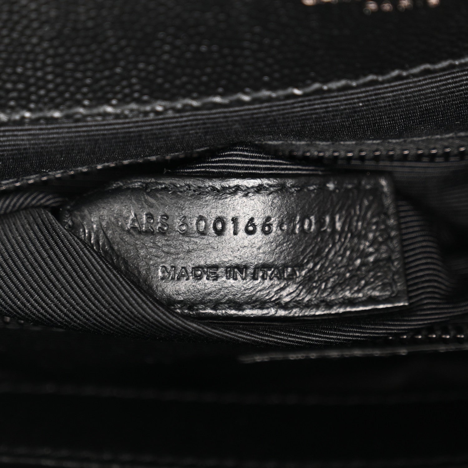 Saint Laurent Grain De Poudre Textured Mixed Matelasse Large Triquilt Monogram Monochrome Satchel Black 7 of 10