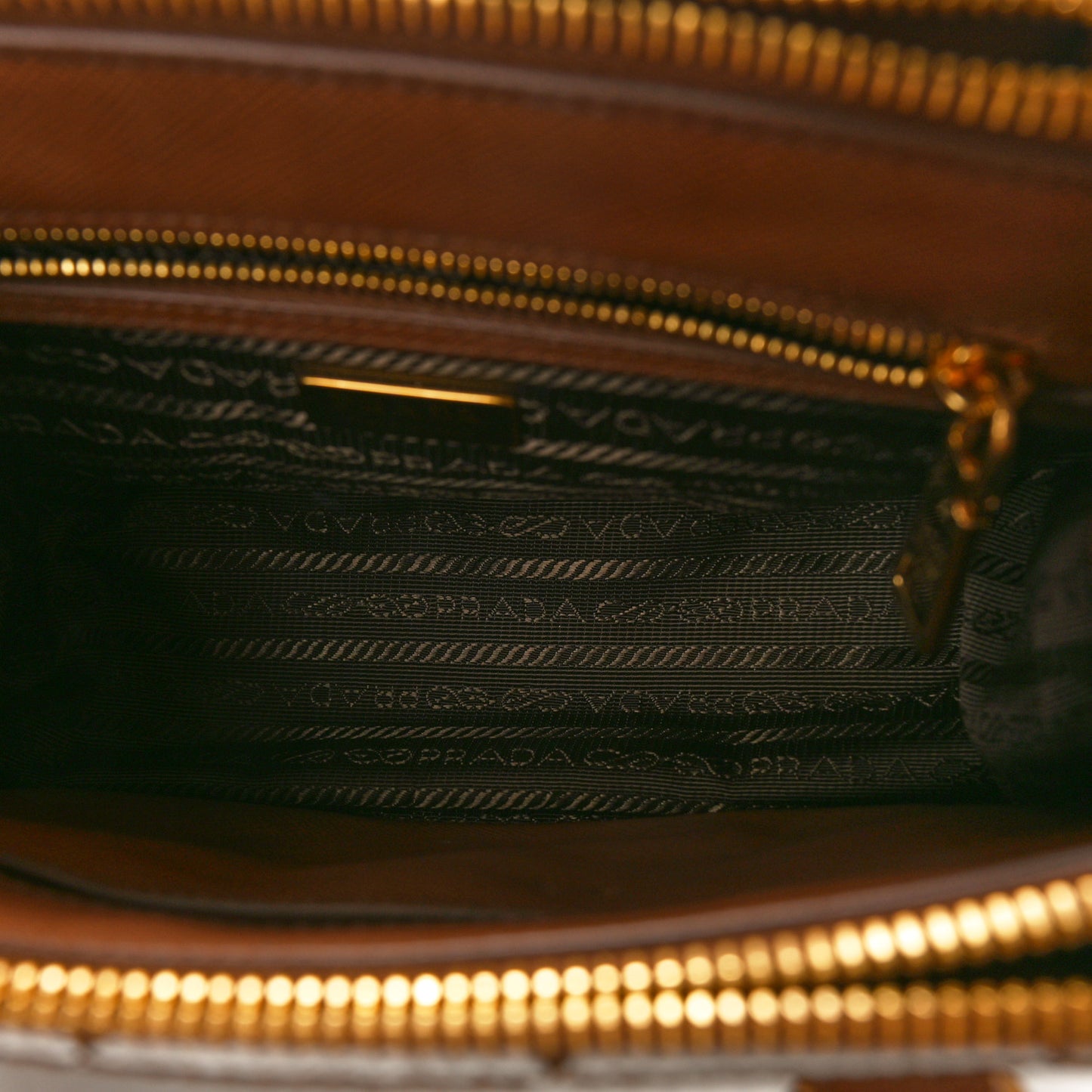 Jacquard Saffiano Triangolo Symbole Embroidered Mini Galleria Double Zip Tote Tabacco Talco