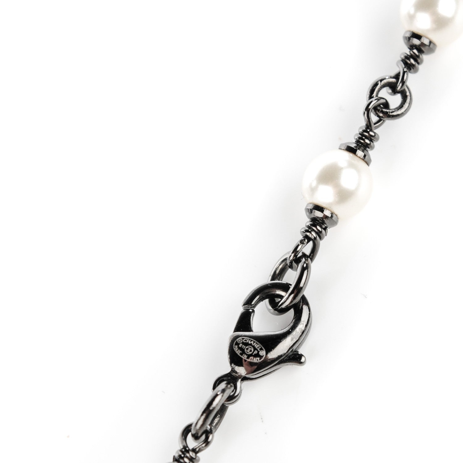 Chanel Pearl Beaded CC Necklace Ruthenium 4 of 5