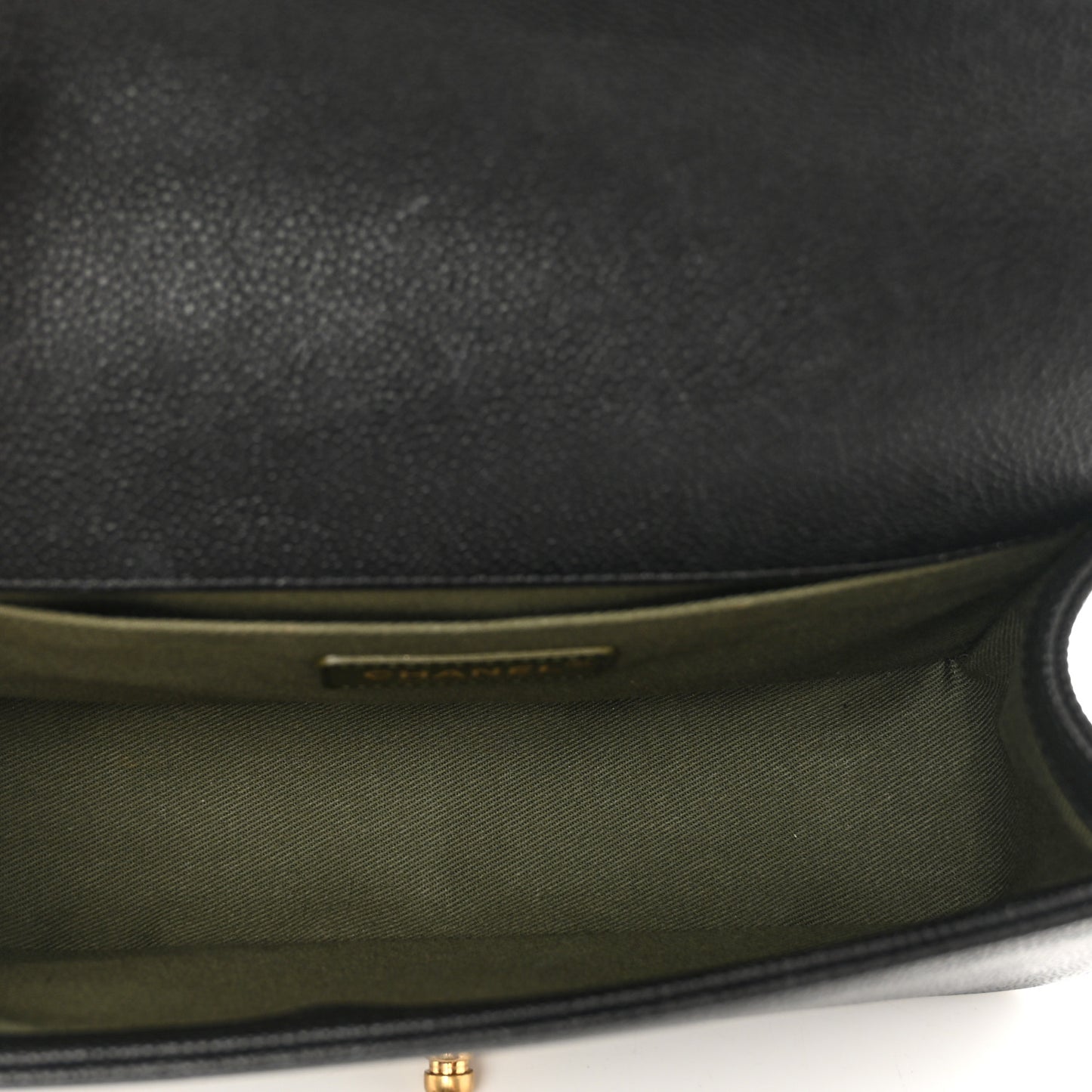 Caviar Quilted Medium Boy Flap Black