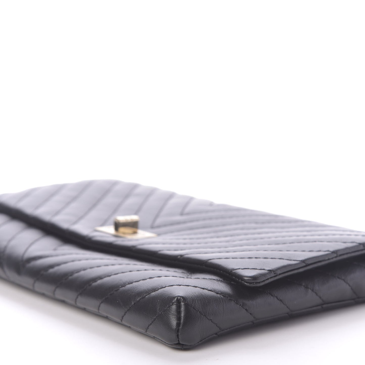 Aged Calfskin Chevron Quilted Reissue 2.55 Clutch Black