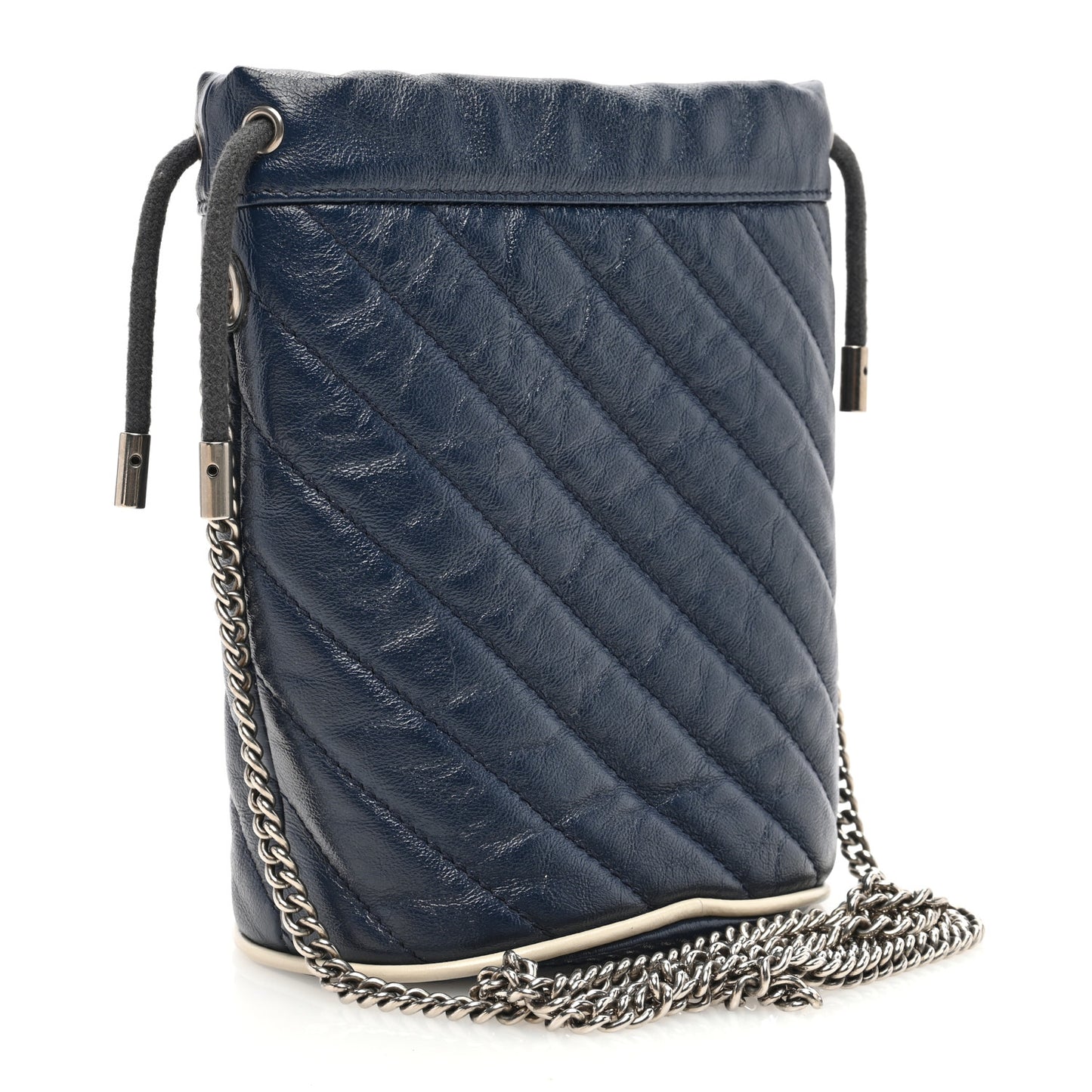 Vintage Effect Calfskin Matelasse Diagonal Mini Torchon GG Marmont 2.0 Bucket Bag Blue Agata Mystic White
