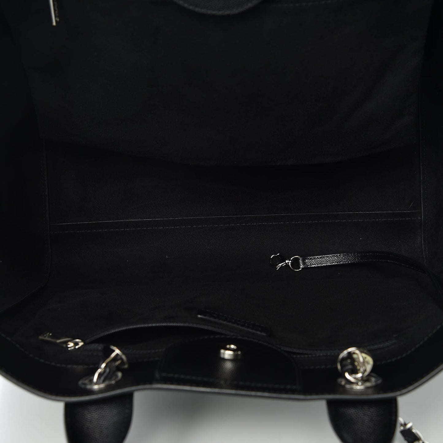 Caviar Large Studded Deauville Tote Black