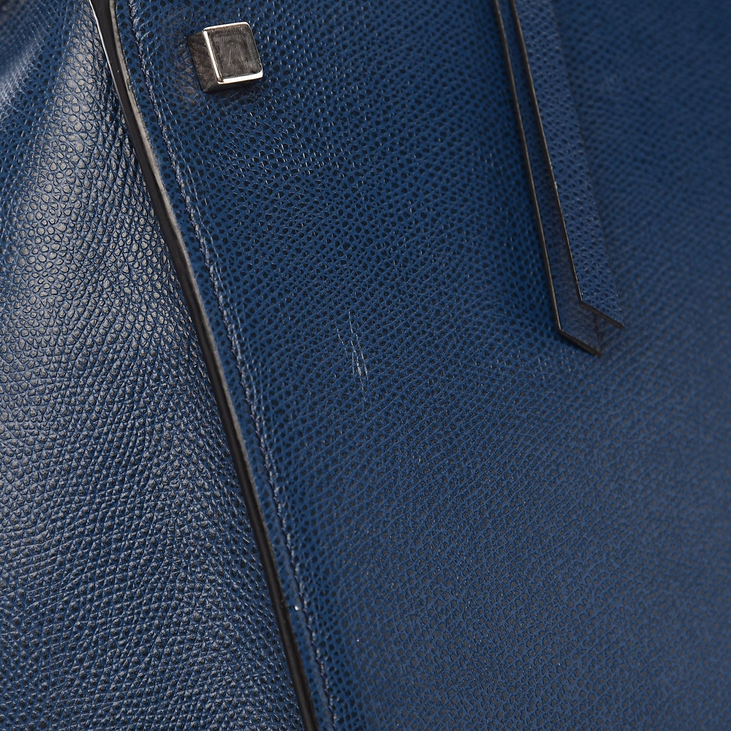 Grained Calfskin Medium Phantom Luggage Deepsea