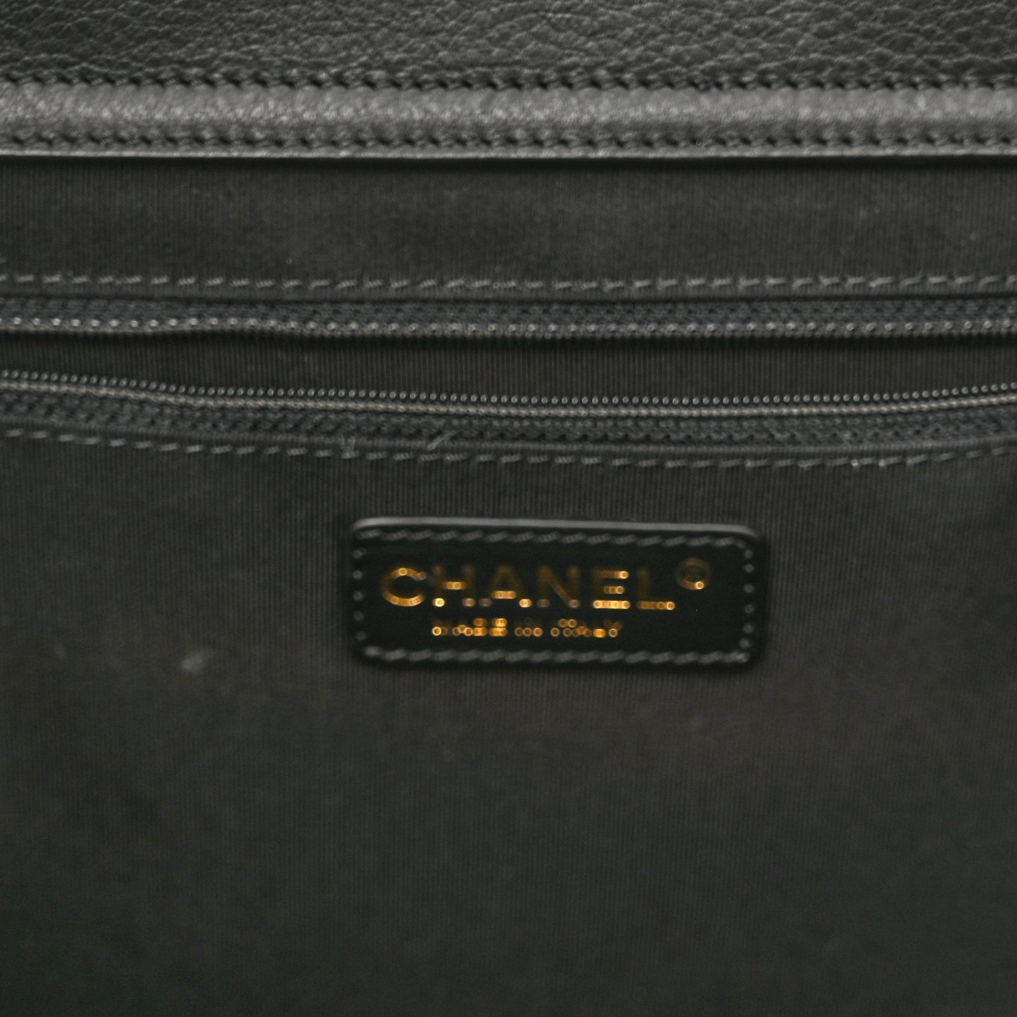 Bullskin Stitched Medium Shopping Bag Black