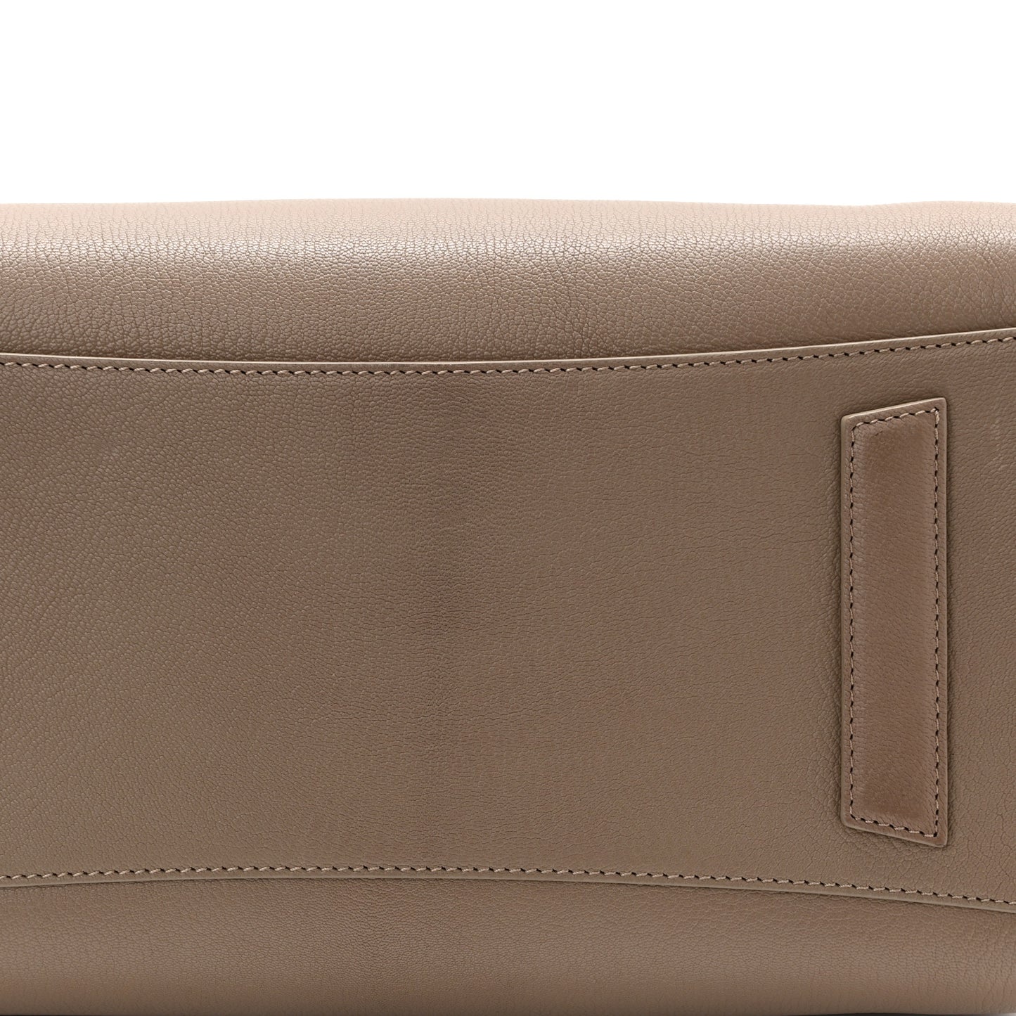 Sugar Goatskin Medium Antigona Sand