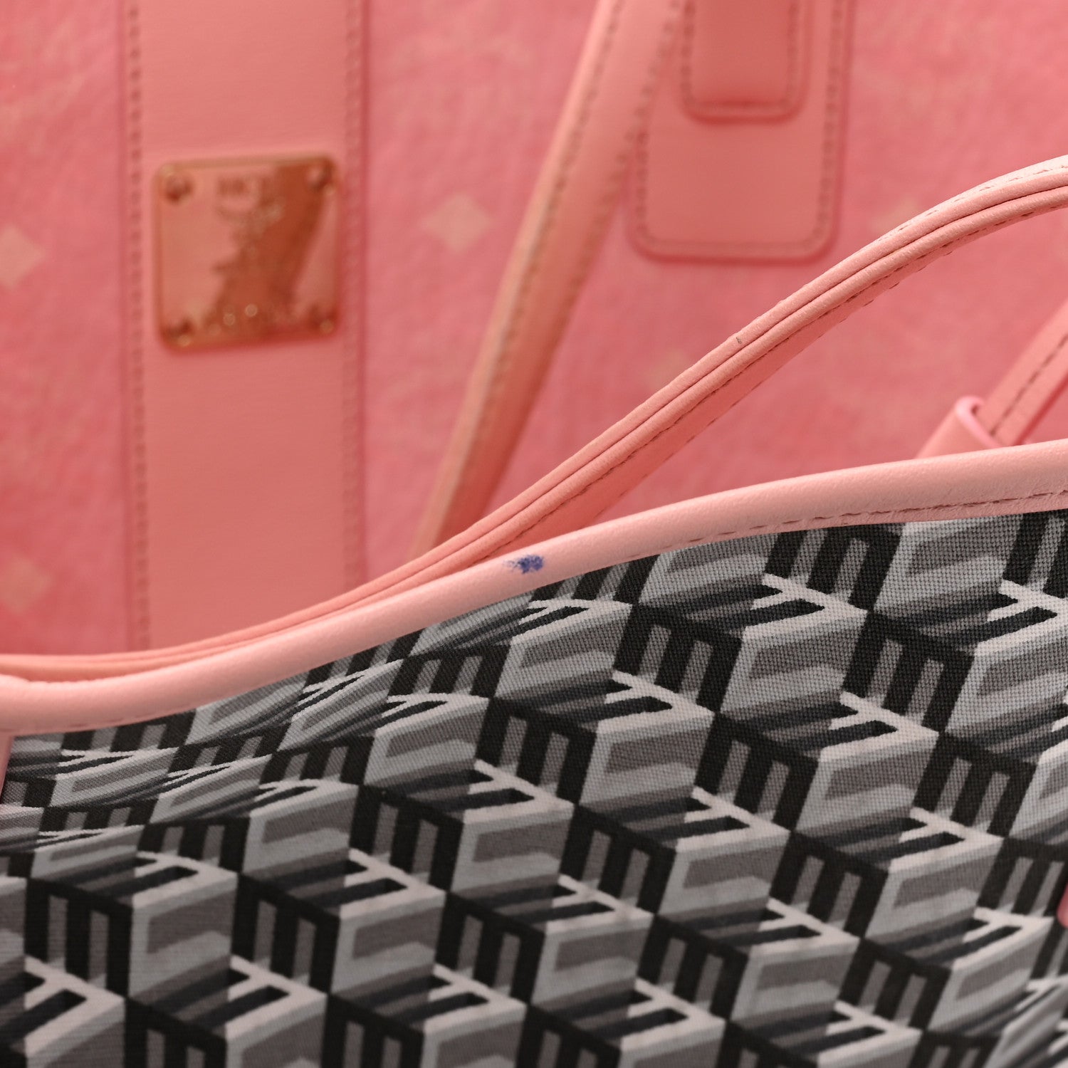 MCM Visetos Medium Liz Reversible Shopper Tote Pink 23 of 29