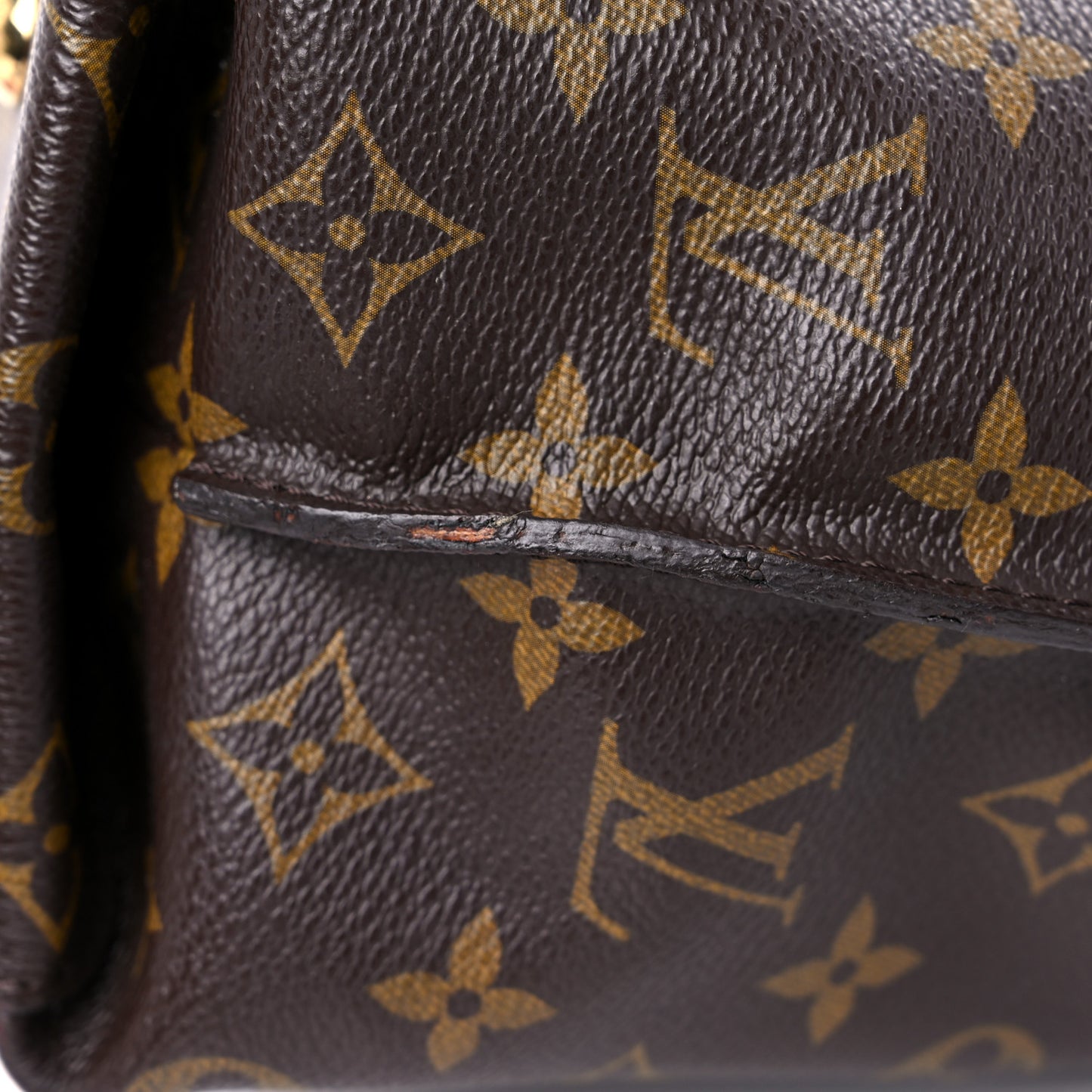 Monogram Metis