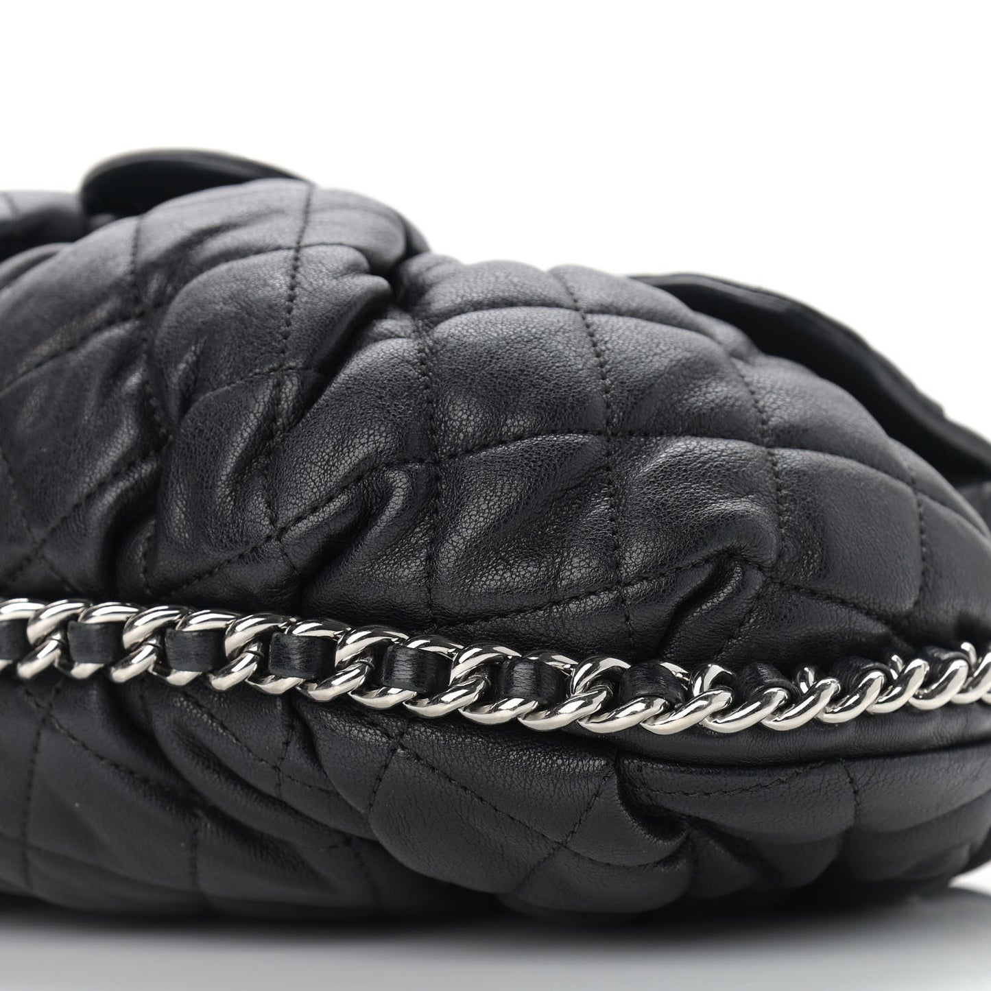 Washed Lambskin Quilted Medium Chain Around Messenger Black