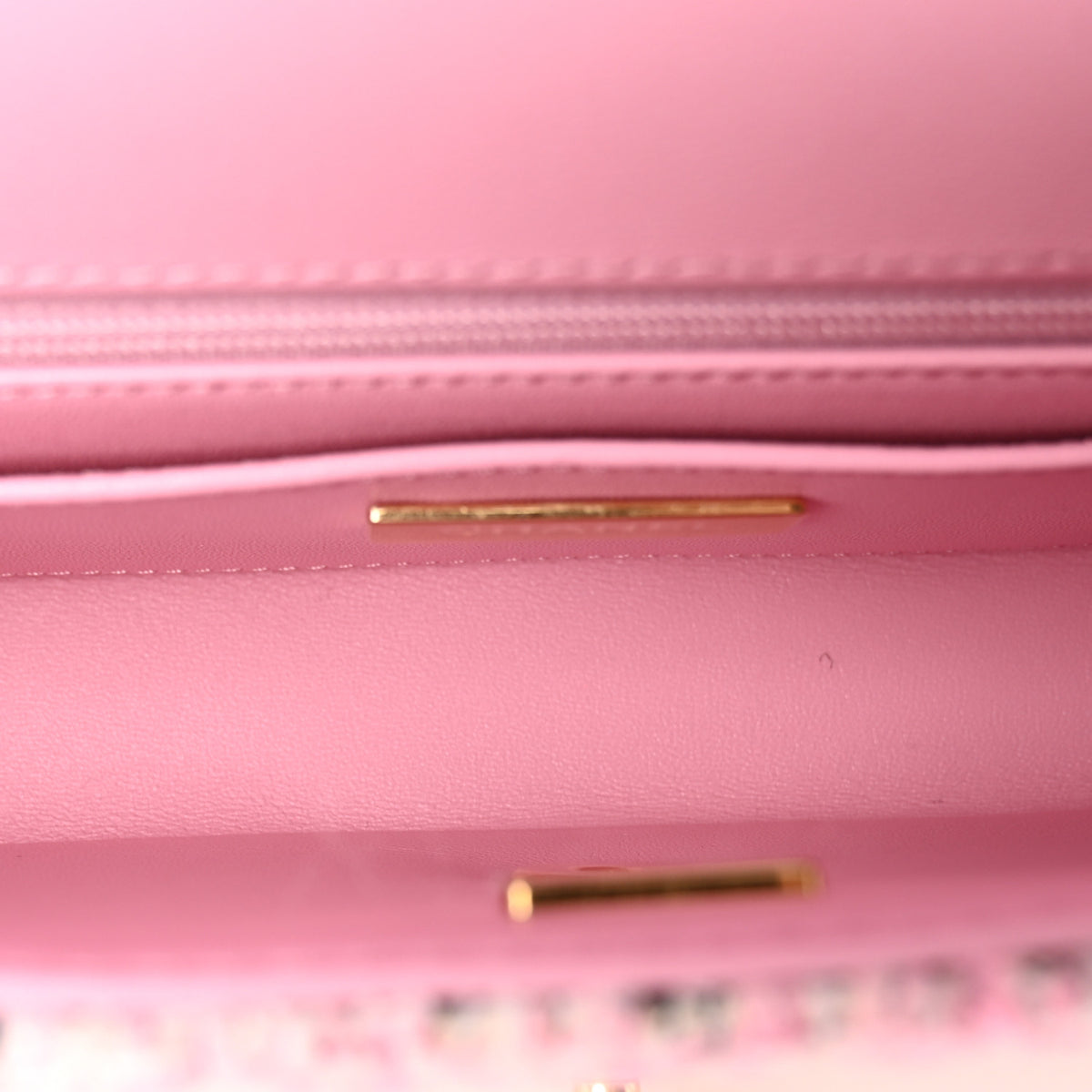 Tweed Large Top Handle Clutch With Chain Pink Black Ecru
