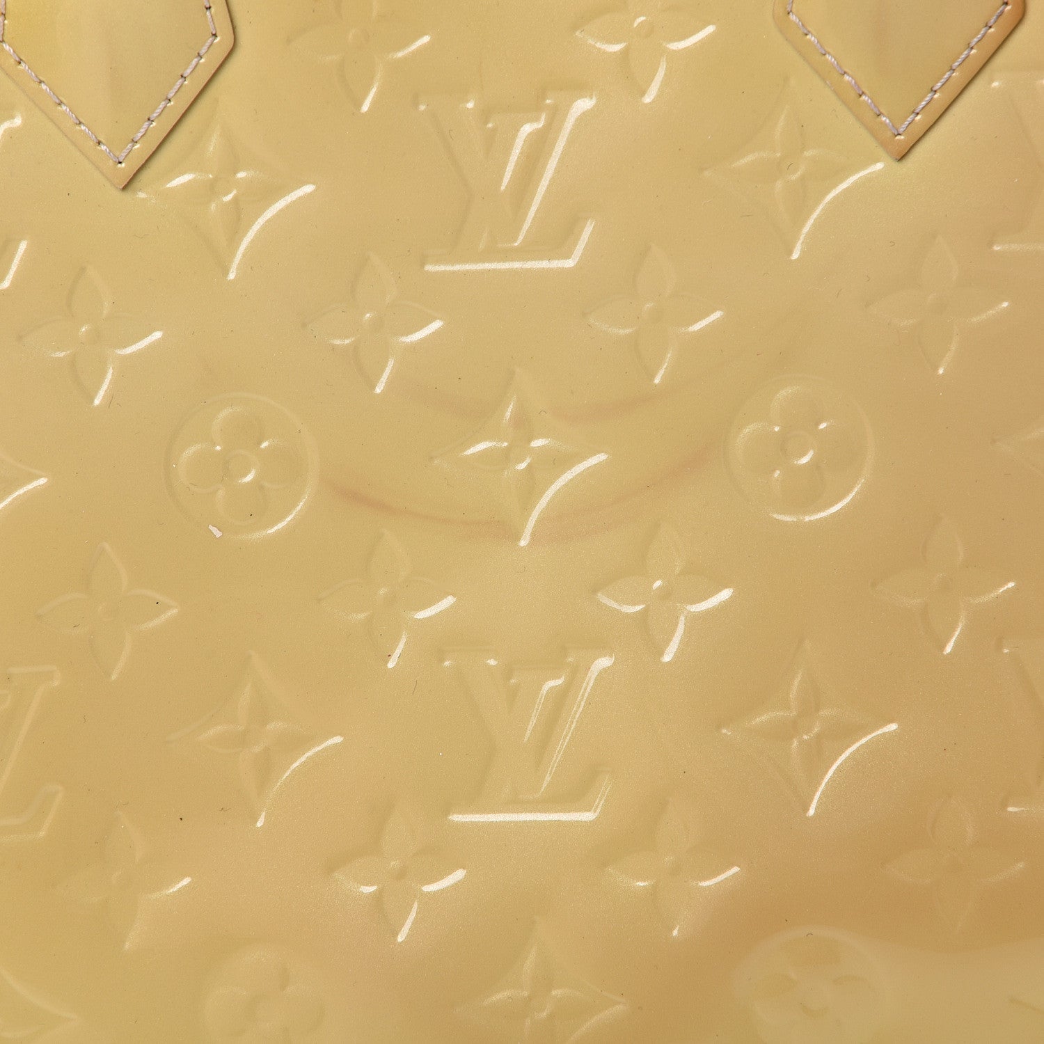 Louis Vuitton Vernis Alma PM Blanc Corail 16 of 24