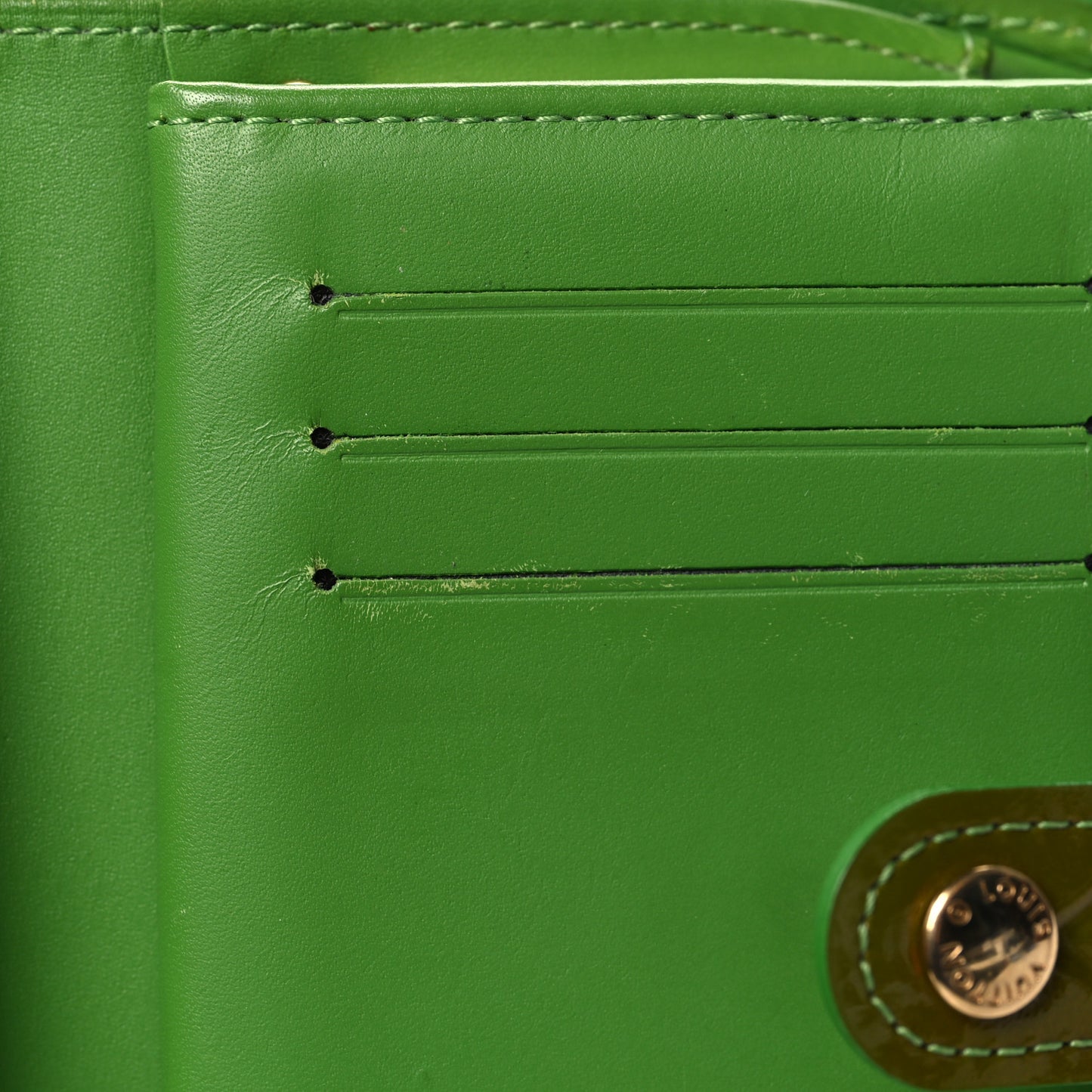LOUIS VUITTON Vernis French Purse Wallet Vert Tonic