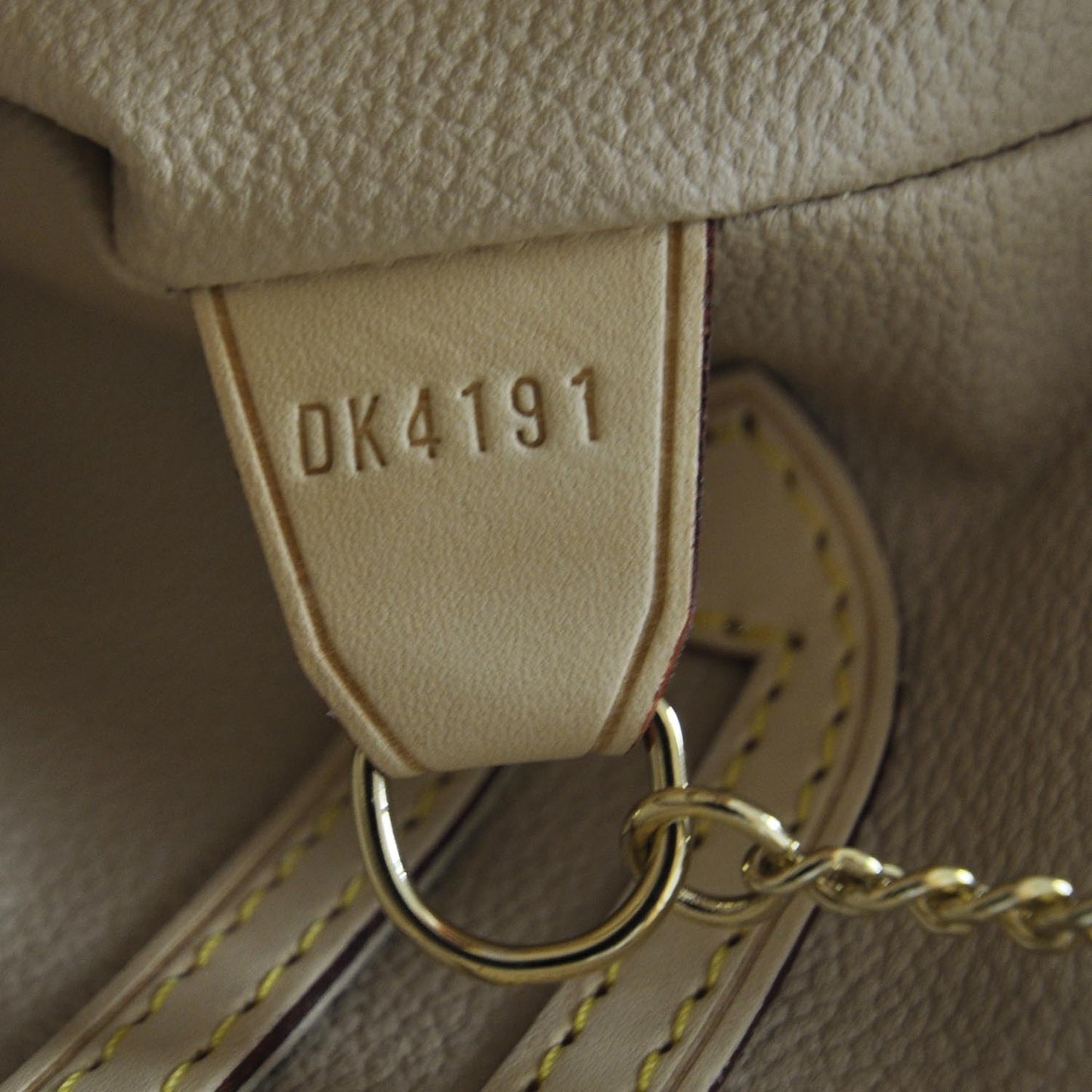 Monogram Petit Bucket 23