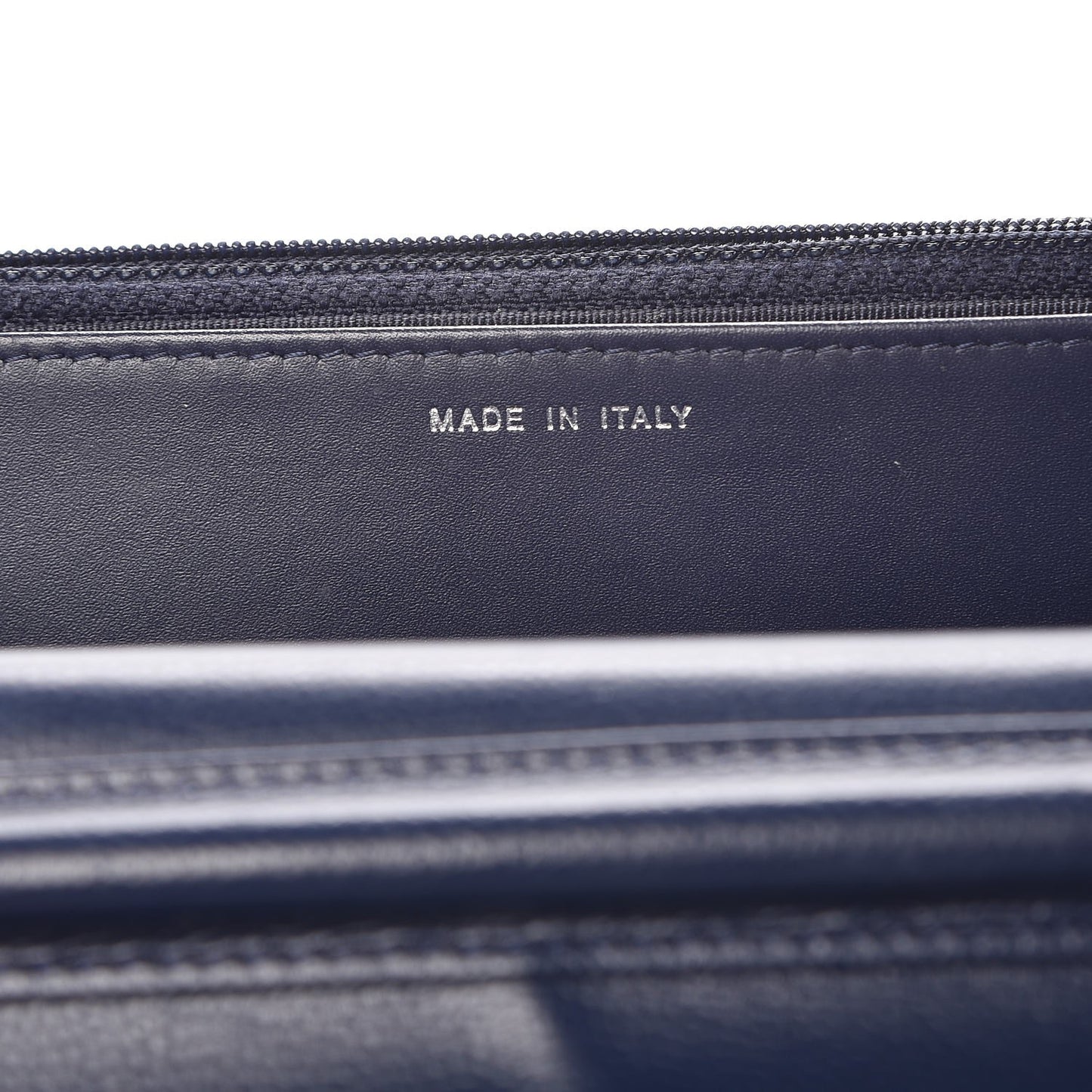 Caviar Chevron Quilted Wallet On Chain WOC Navy