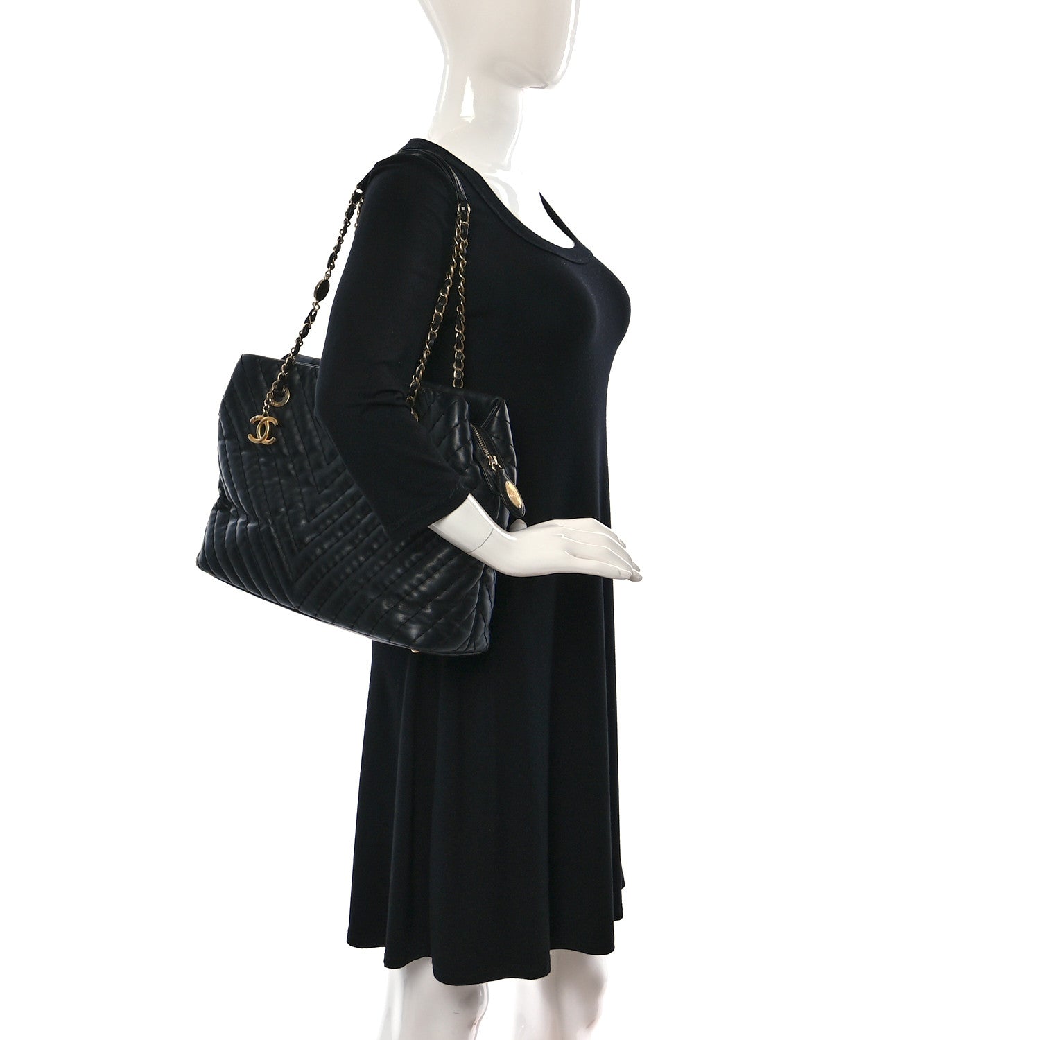 Chanel Calfskin Chevron Quilted Surpique Tote Black 2 of 11