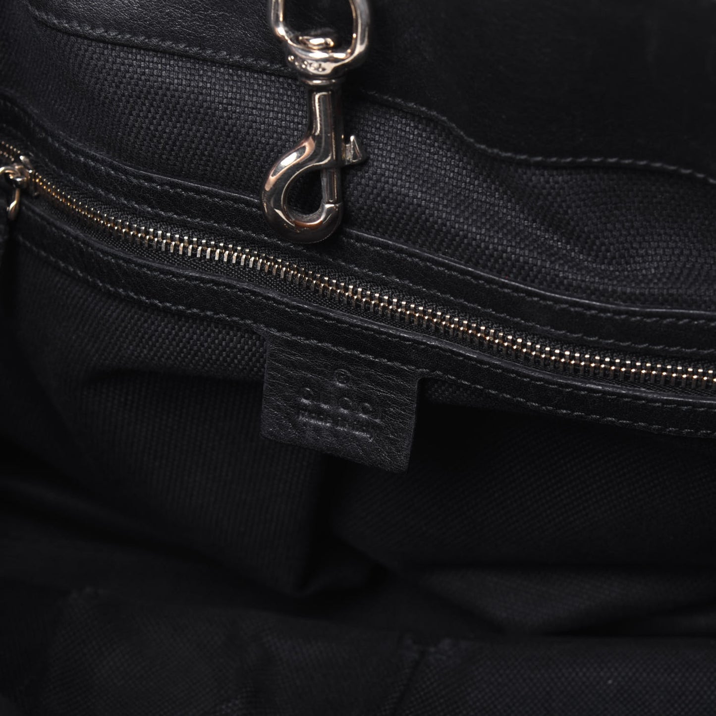 Patent Medium Soho Chain Shoulder Bag Black
