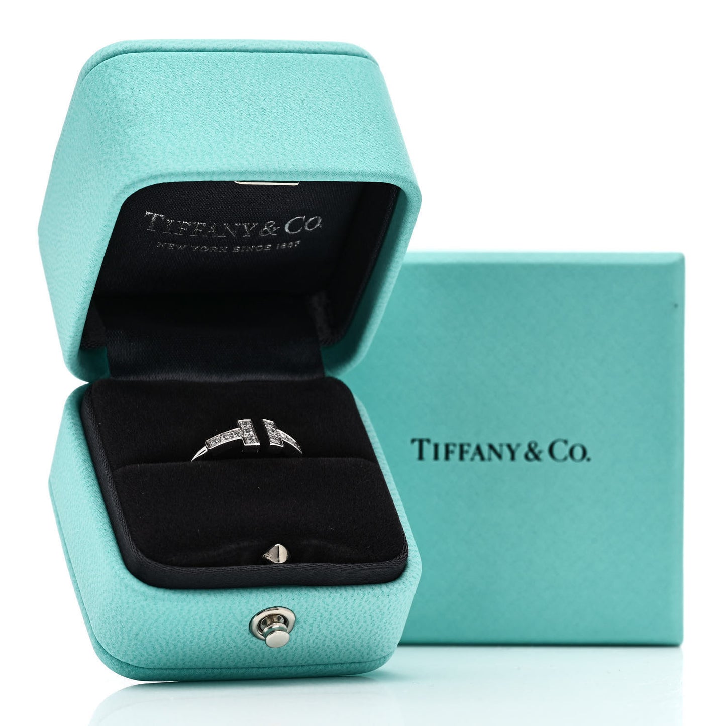 18K White Gold Diamond T Wire Ring 52 6