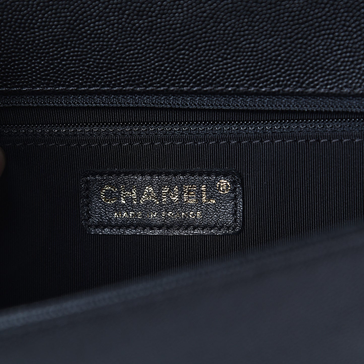 Caviar Quilted New Medium Boy Flap Black