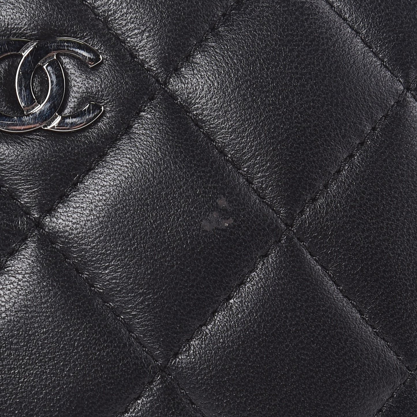 Lambskin Quilted Small Cosmetic Case Black