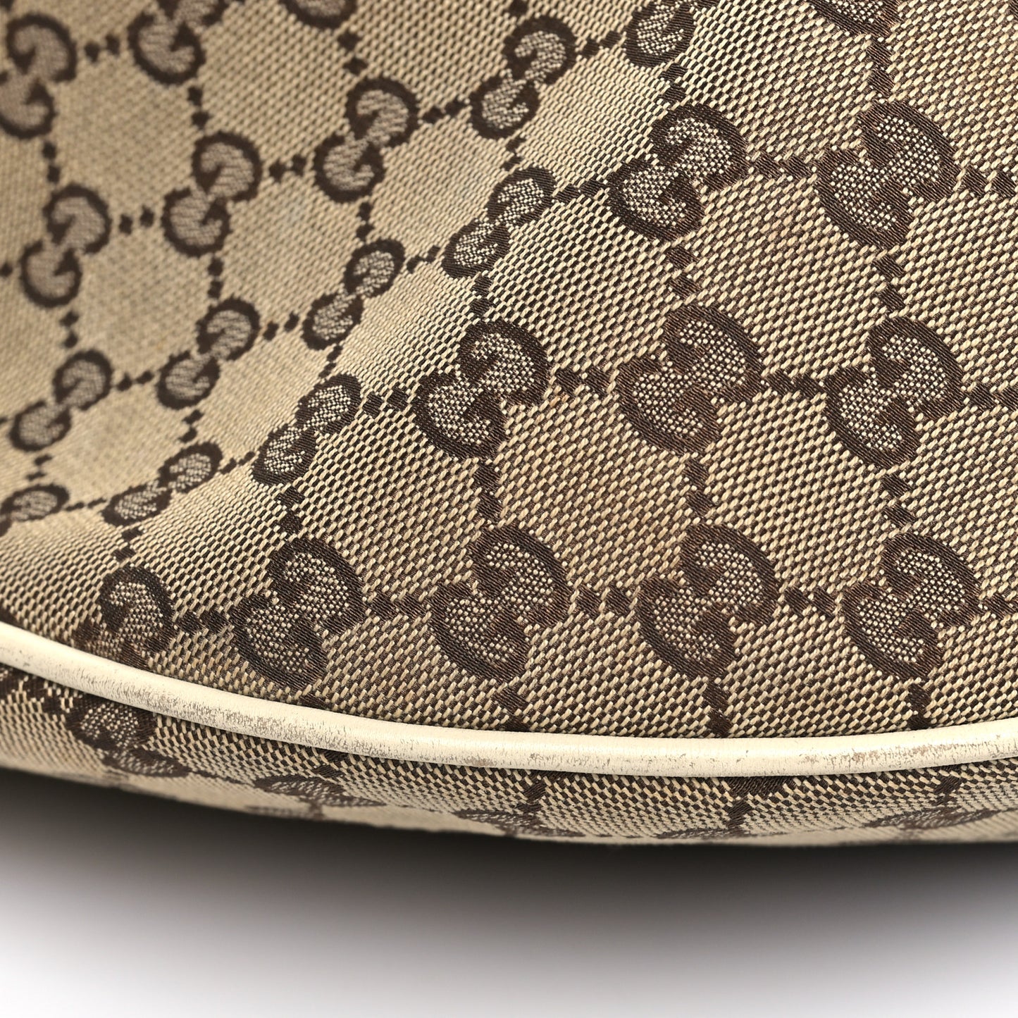 Monogram Large Wave Hobo Off White