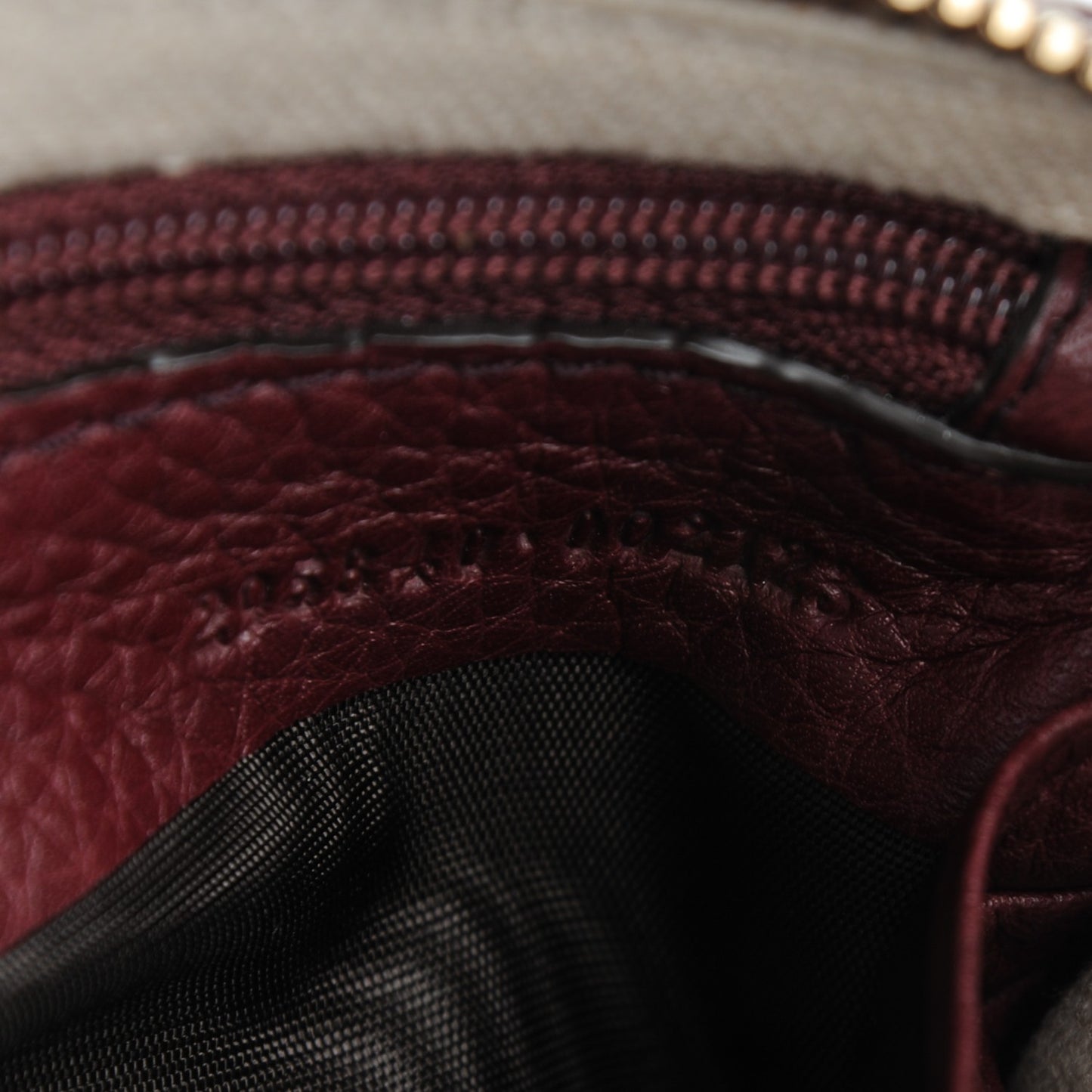 Pebbled Calfskin Soho Wristlet Scarlatto