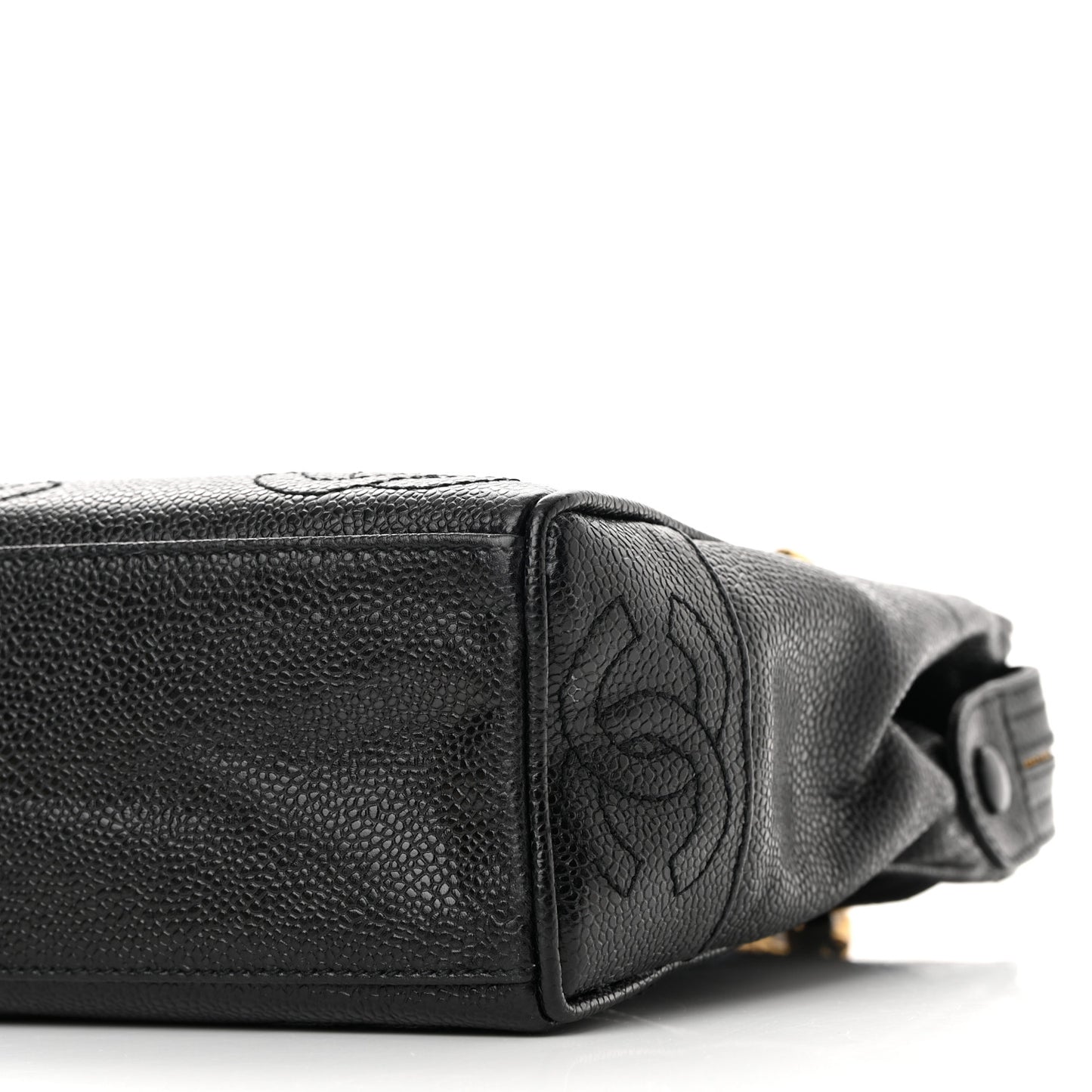 Caviar CC Shoulder Bag Black