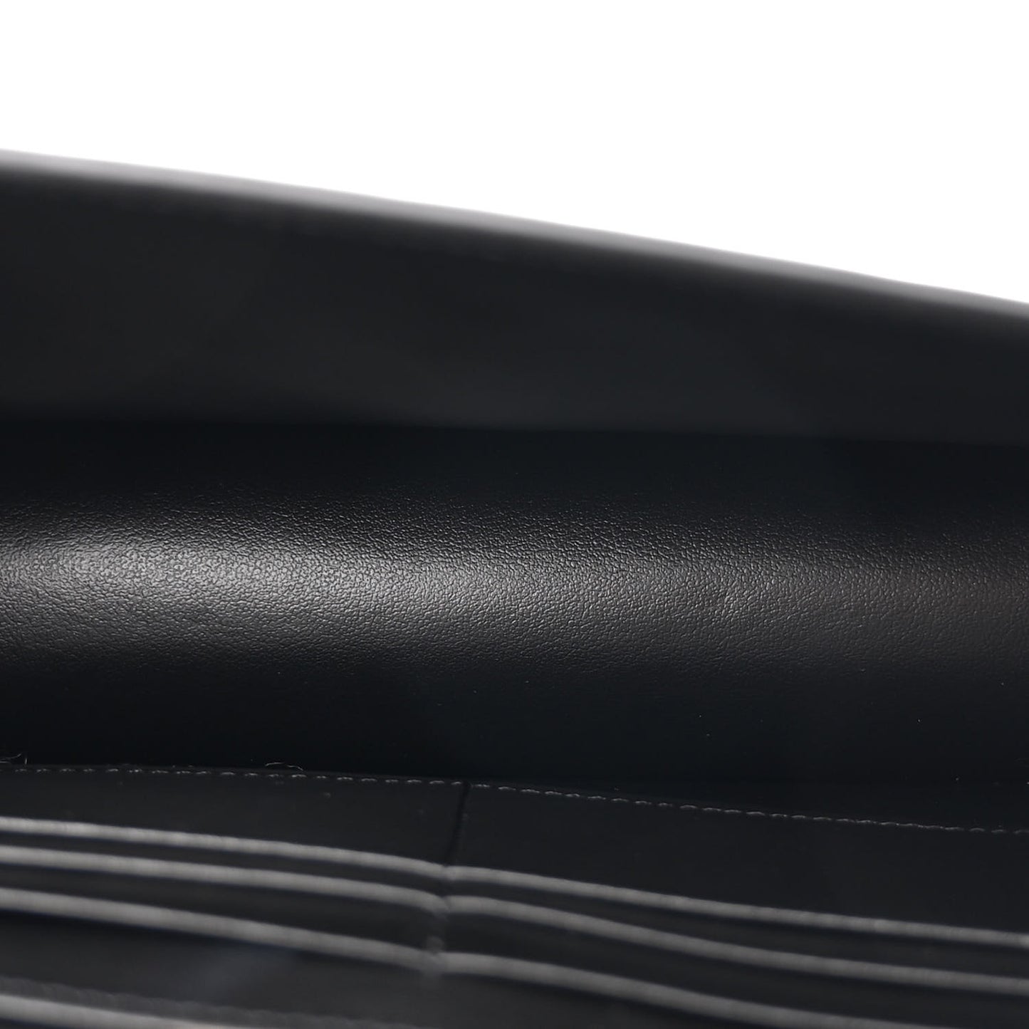 Shiny Calfskin Triomphe Margo Wallet on Chain Black