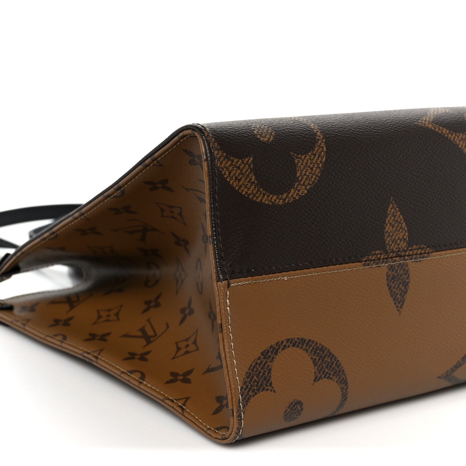 Louis Vuitton Reverse Monogram Giant Onthego MM 9 of 10