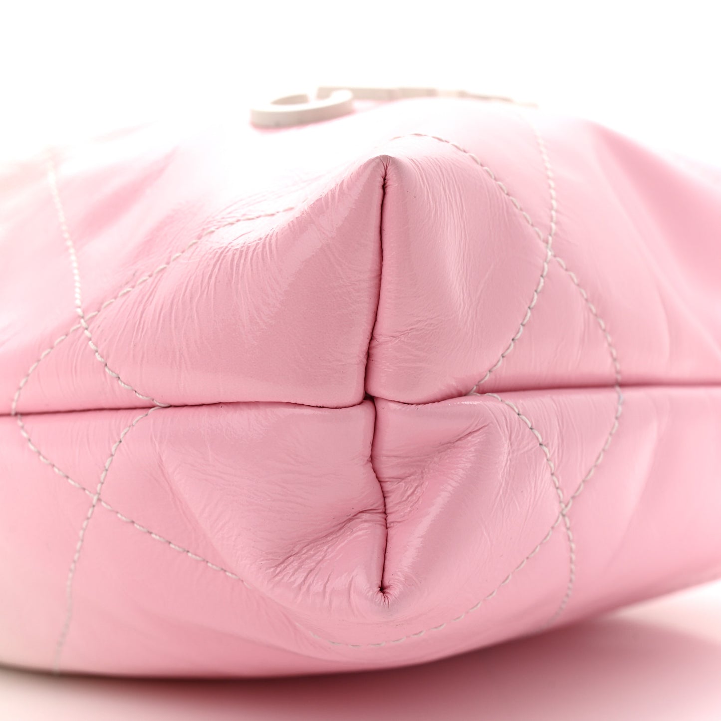 Patent Gradient Calfskin Quilted Mini Chanel 22 White Light Pink