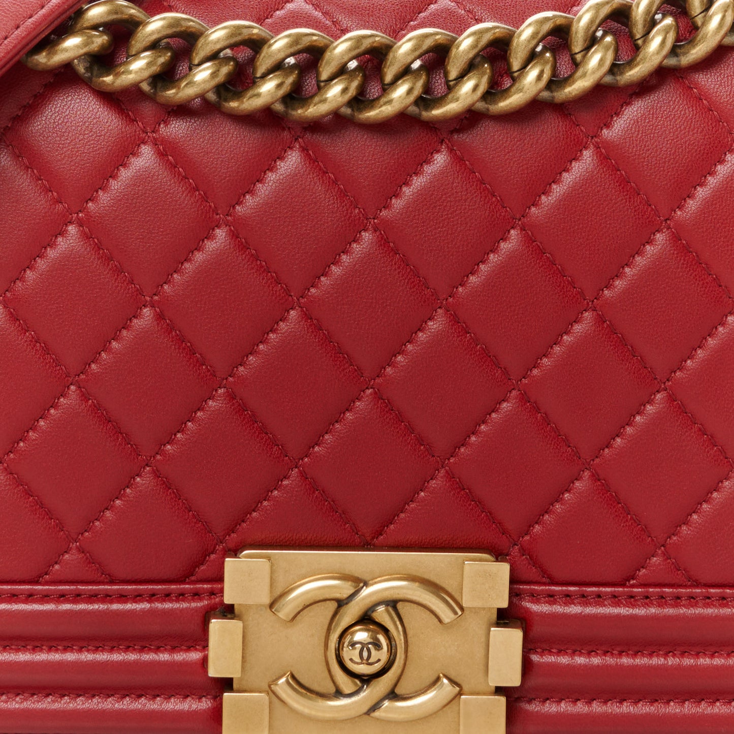Lambskin Quilted Medium Boy Flap Red